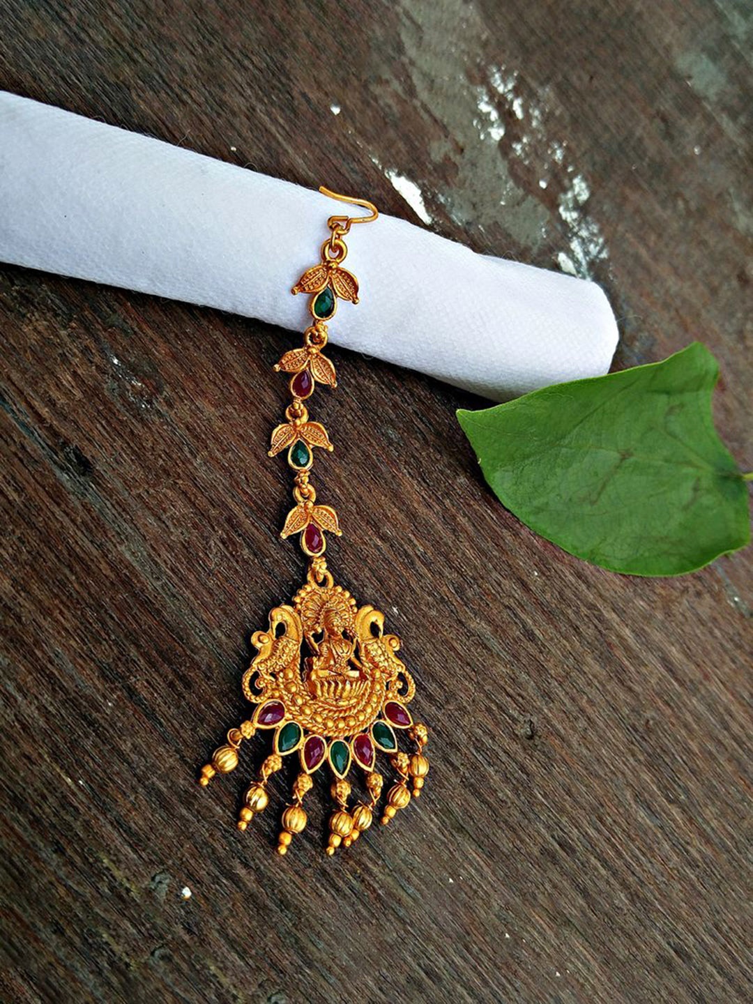 

LUCKY JEWELLERY Gold-Plated Golden Kundan Head Jewellery