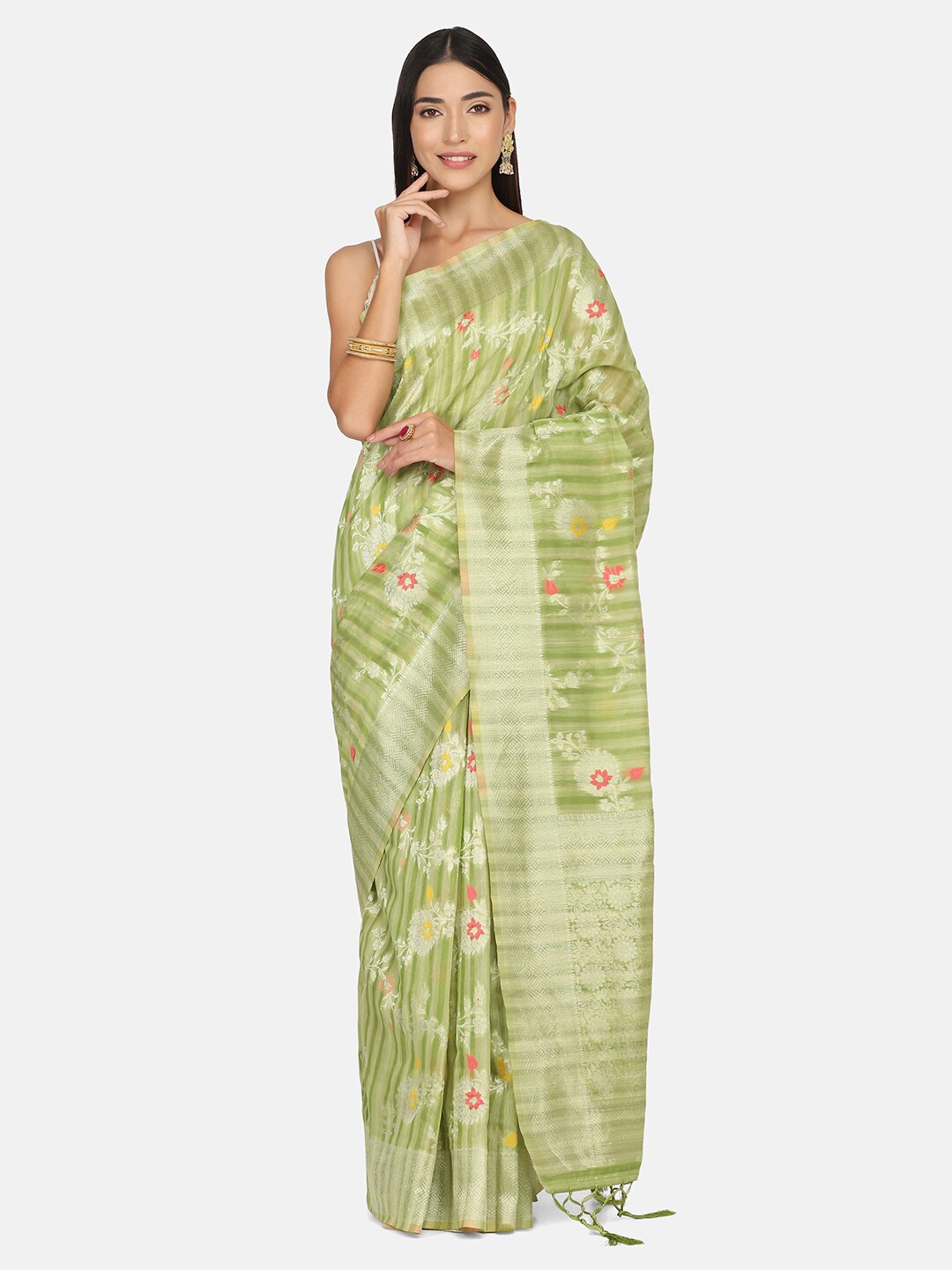 

BOMBAY SELECTIONS Green & Gold-Toned Woven Design Zari Organza Banarasi Saree