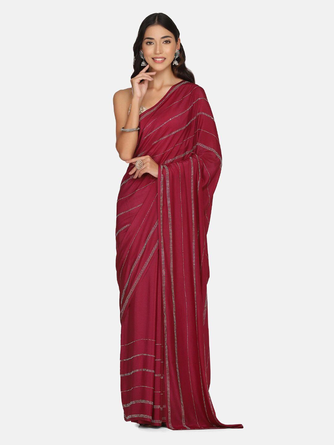 

BOMBAY SELECTIONS Purple & Silver-Toned Embellished Beads and Stones Pure Crepe Saree