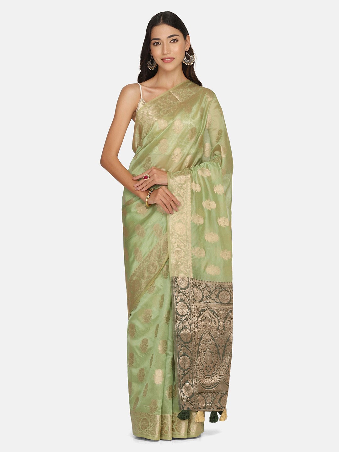 

BOMBAY SELECTIONS Green & Gold-Toned Woven Design Zari Organza Banarasi Saree