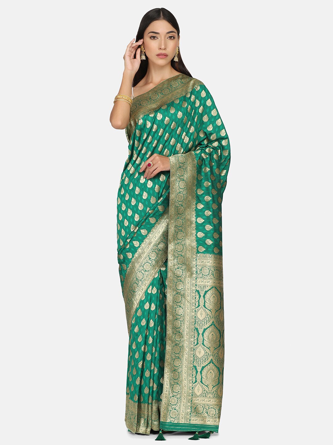 

BOMBAY SELECTIONS Green & Gold-Toned Woven Design Zari Art Silk Banarasi Saree