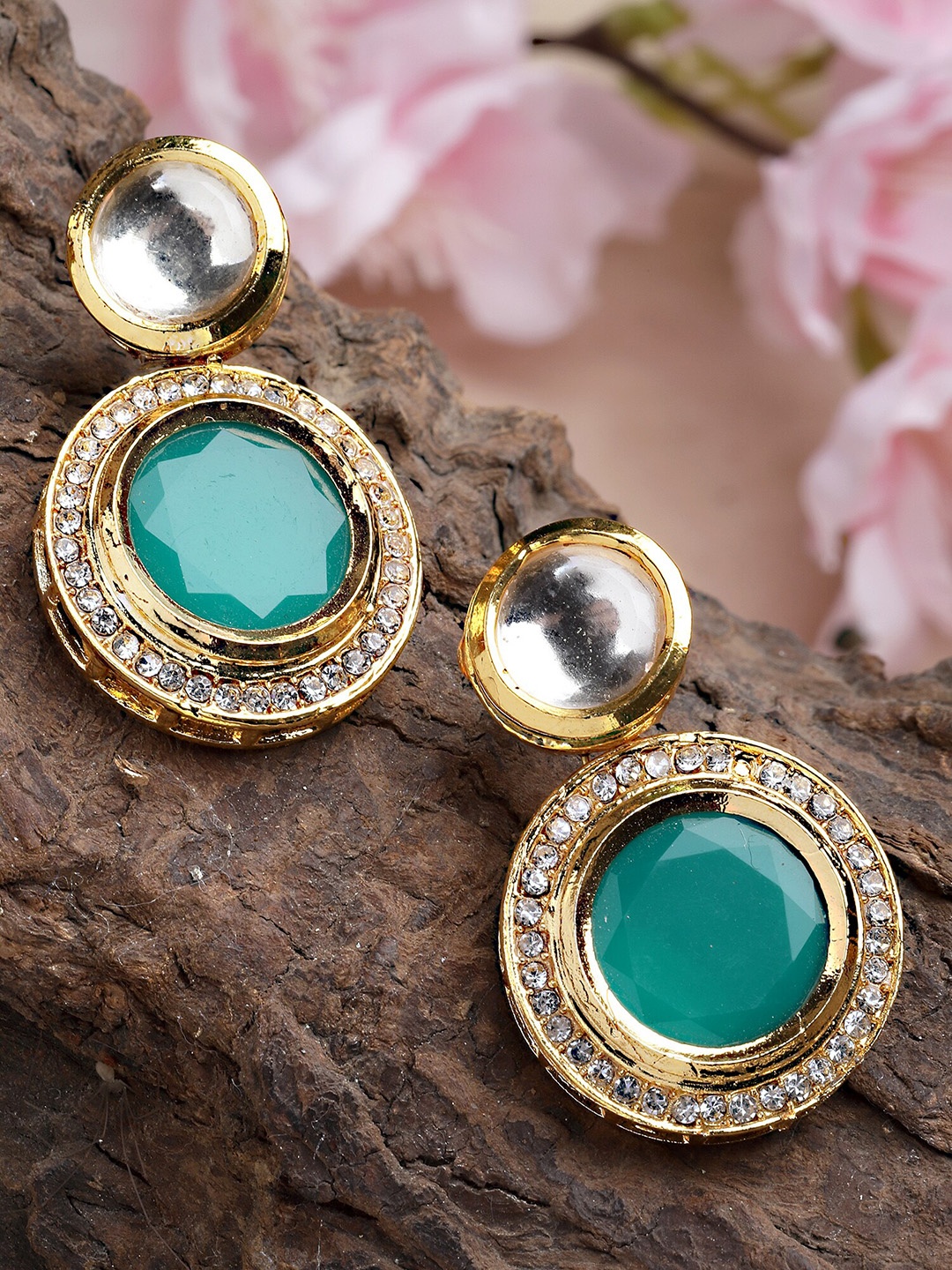 

KARATCART Green & White Gold-Plated Kundan Classic Drop Earrings