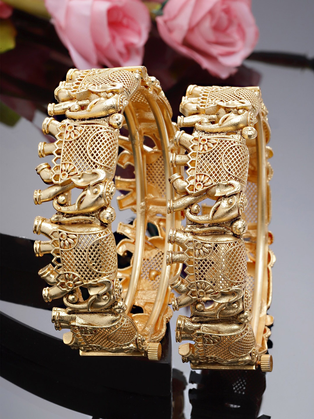 

KARATCART Set Of 2 Gold-Plated Kundan-Studded Bangles