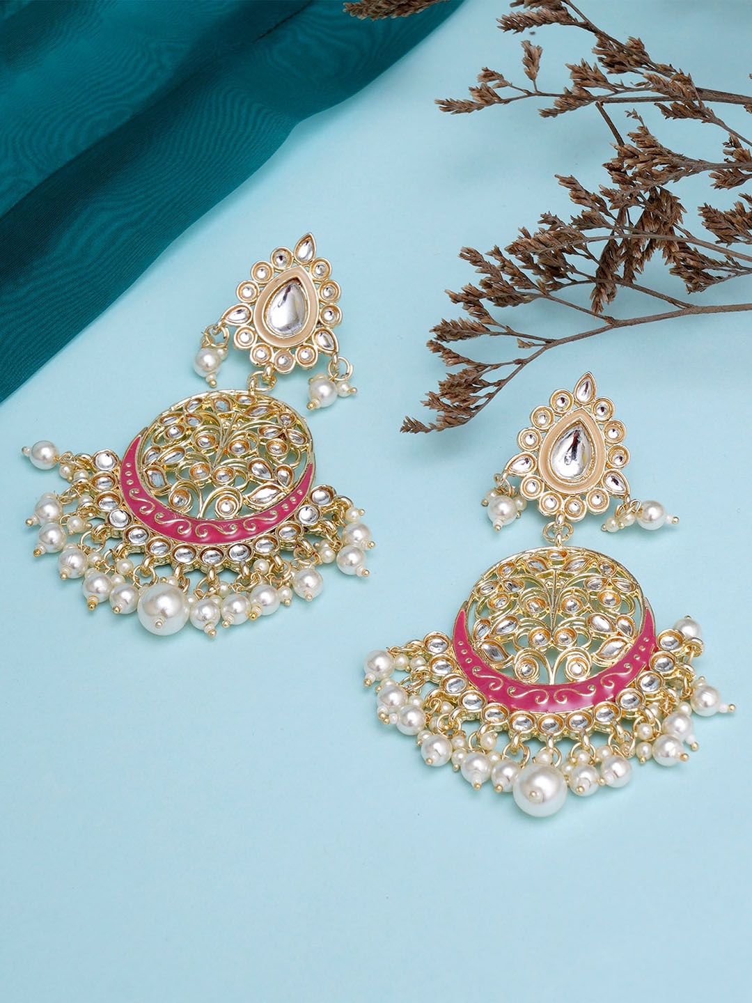 

KARATCART Pink & White Gold-Plated Pearl Classic Chandbalis Earrings