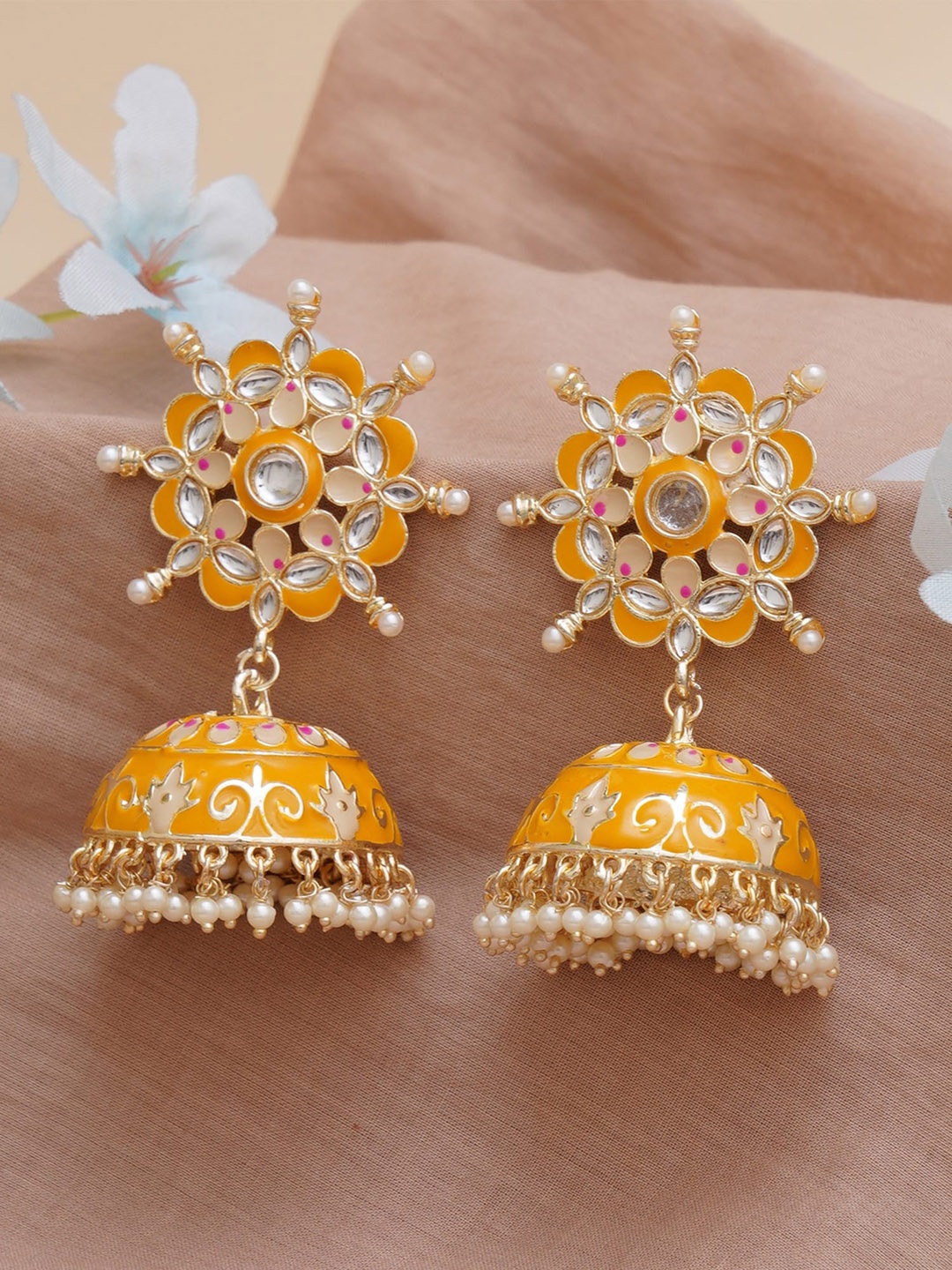 

KARATCART Yellow & White Gold-Plated Floral Design Classic Jhumkas Earrings