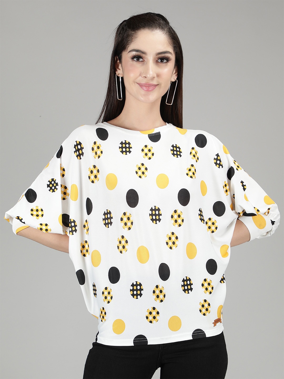 

Sonex Gold Women White & Yellow Geometric Printed Kaftan Top