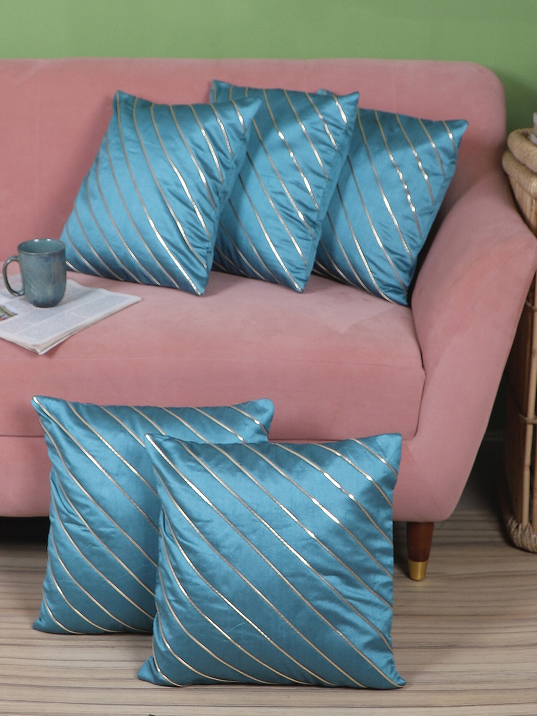 

MFD HOME FURNISHING Set of 5 Blue & Gold Striped Square Cushion Covers