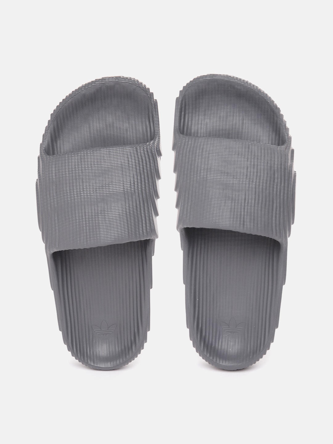 

ADIDAS Originals Men Adilette 22 Textured Sliders, Charcoal