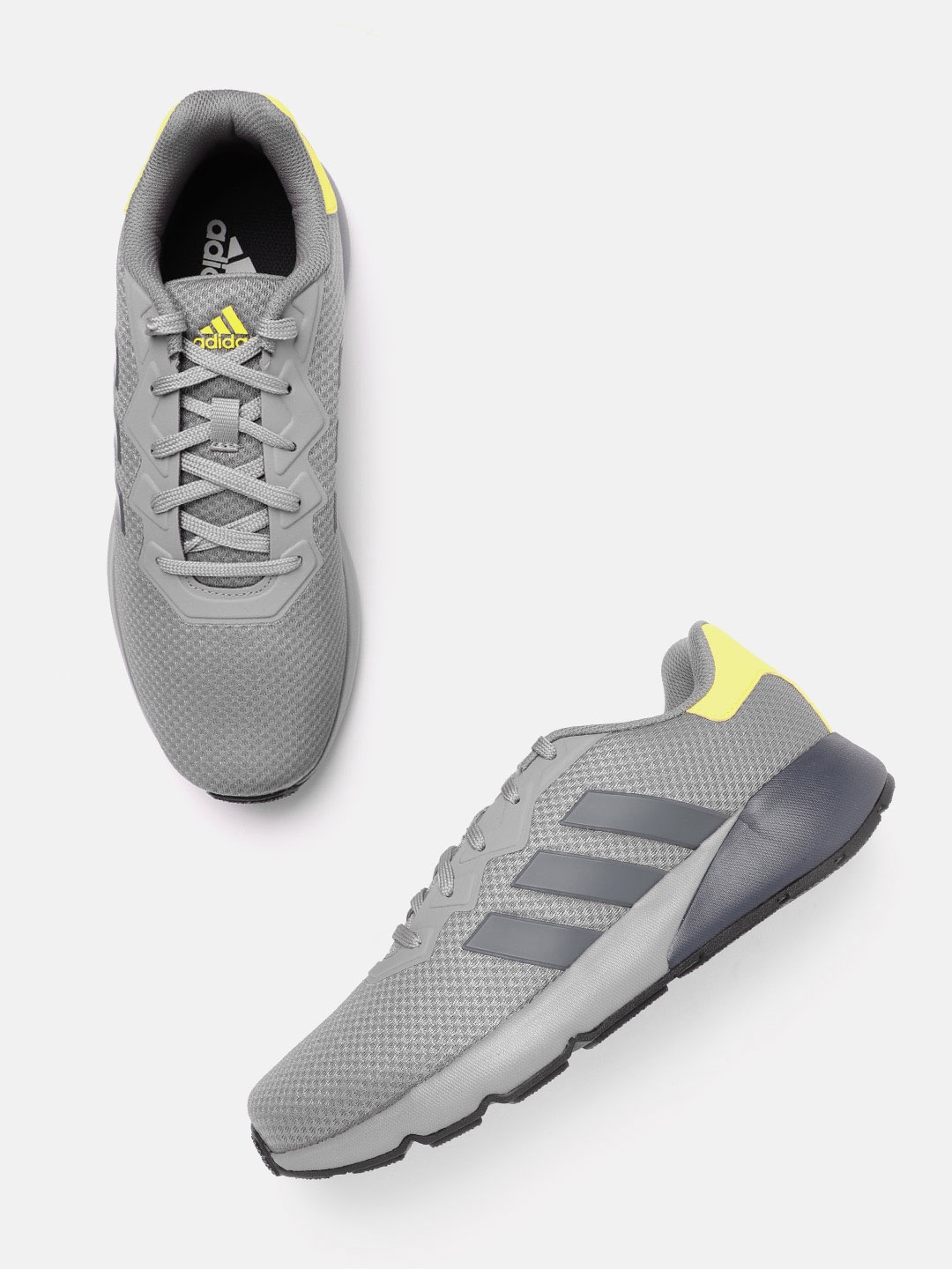 

ADIDAS Men Amalgo Running Shoes, Grey