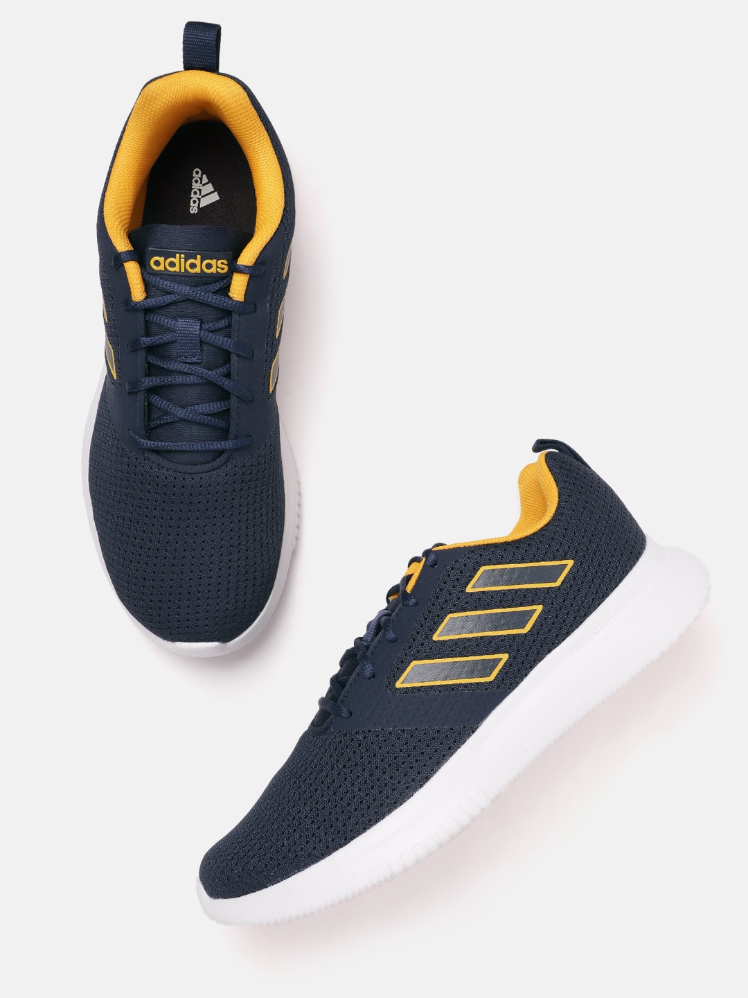 

ADIDAS Men Woven Design Fleecewalk M Non-Marking Running Shoes, Navy blue