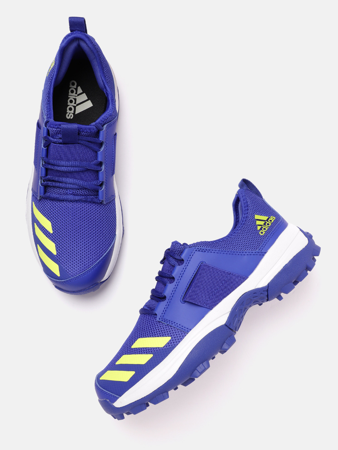 

ADIDAS Men Striped Detail Cricup 23 Cricket Shoes, Blue