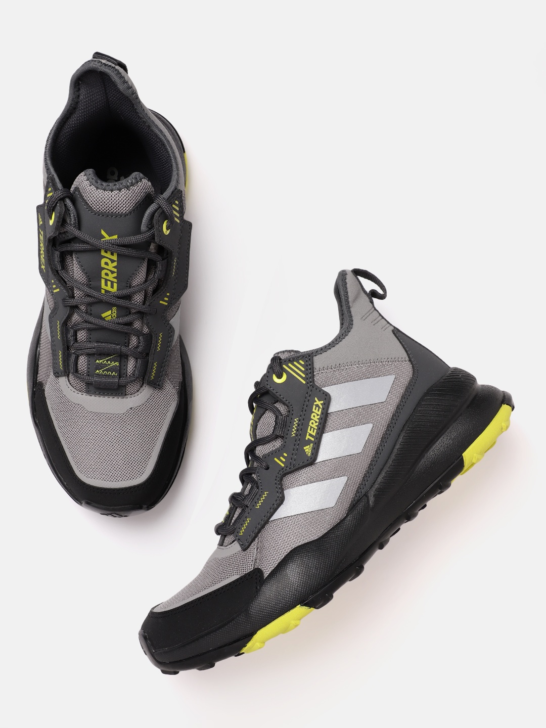 

ADIDAS Men Mid-Top Woven Design QuestIt Trekking Shoes, Grey