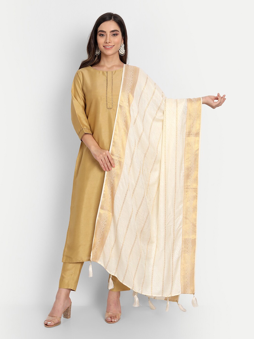 

amraoo Women Off White & Gold Printed Art Silk Chanderi Dupatta