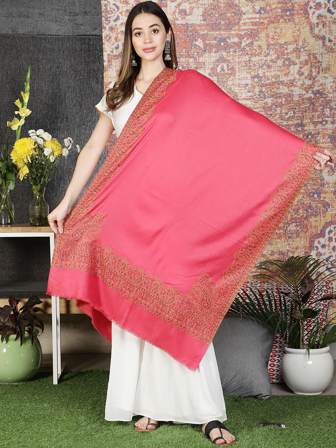 

Moda Chales Women Pink Solid Soft Shawl