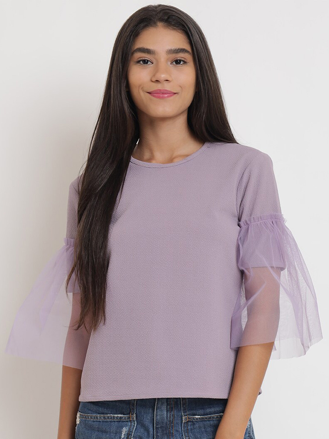 

Anaghakart Lavender Solid Net Sleeve Top
