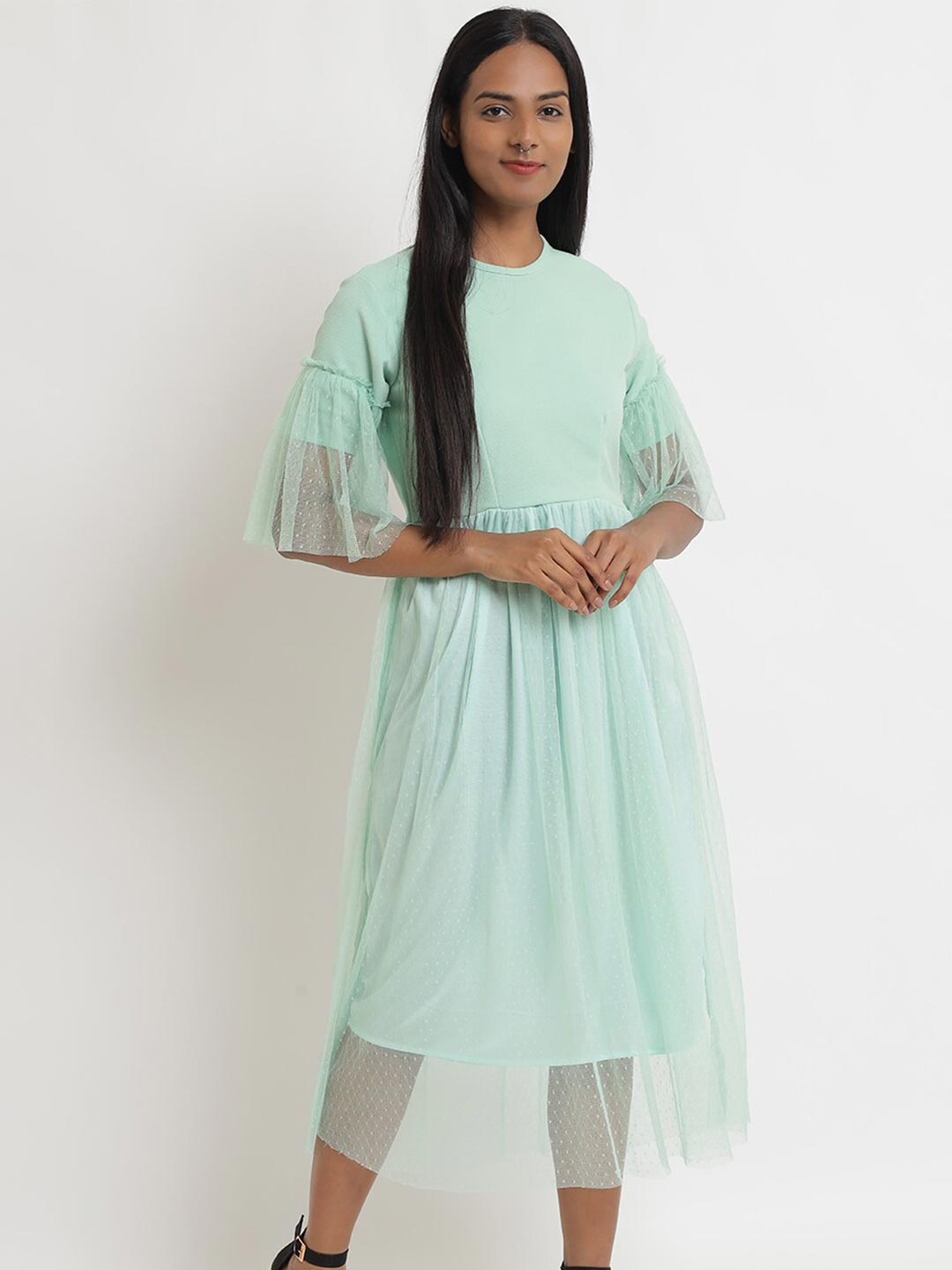

Anaghakart Women Green Self Design Midi Dress
