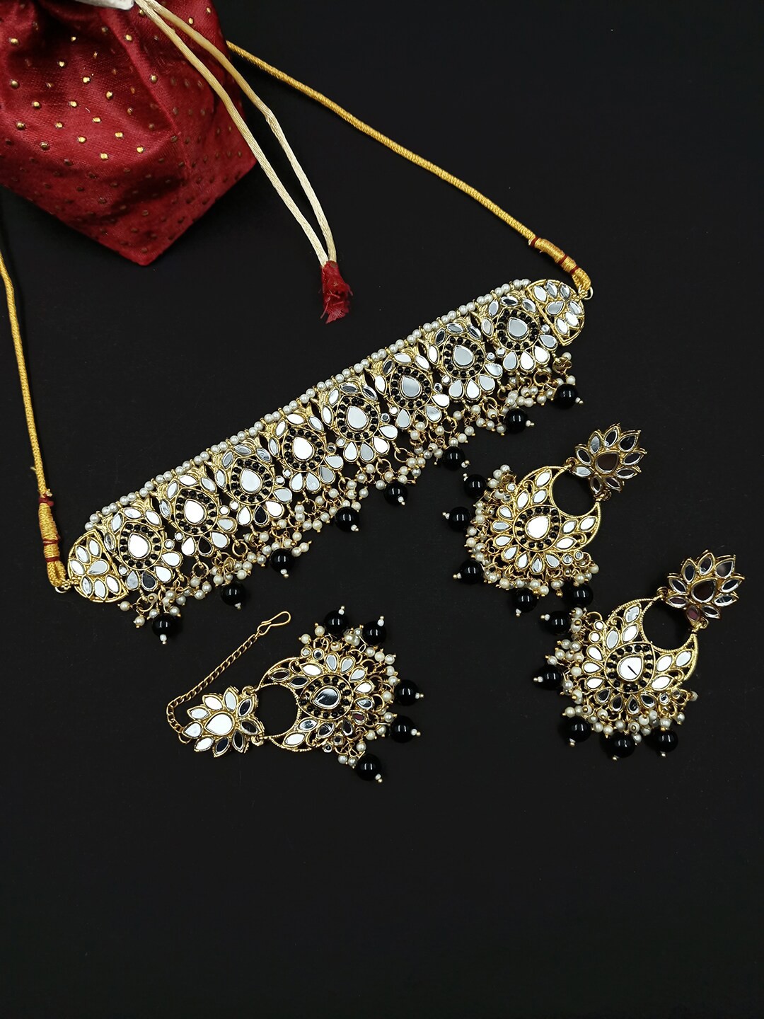 

StileAdda Gold-Plated & Black Stone-Studded Jewellery Set