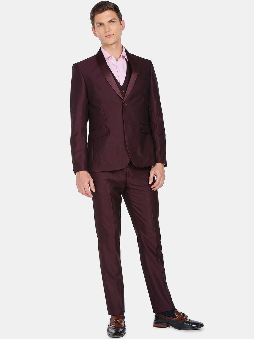 

Arrow Men Maroon Solid Single-Breasted 3 Piece Formal Suit