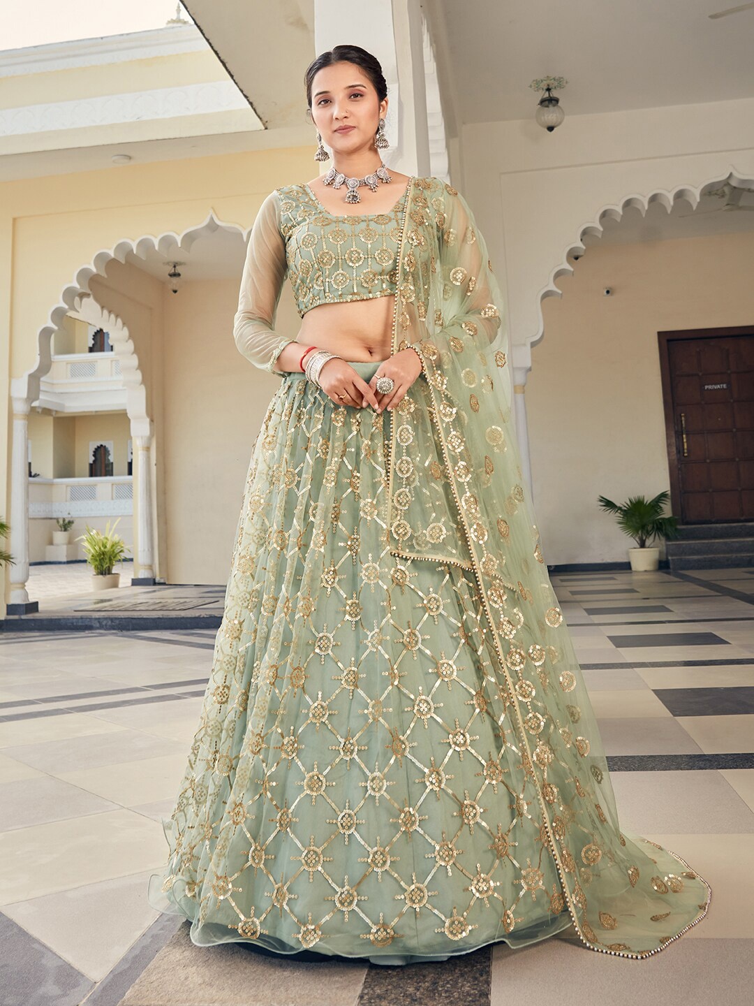 

SHOPGARB Sea Green & Gold-Toned Embellished Sequinned Semi-Stitched Lehenga & Unstitched Blouse With Dupatta