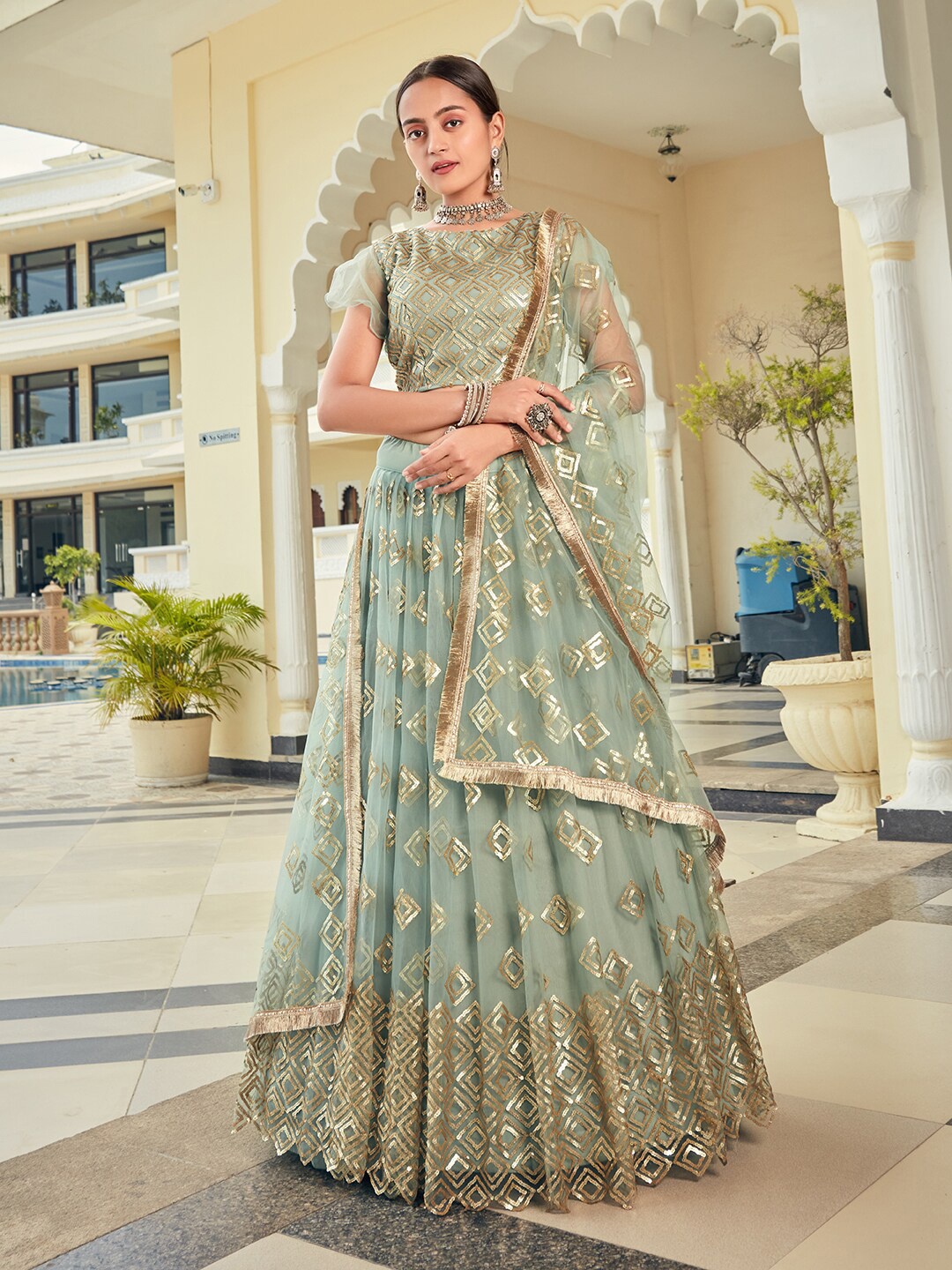 

SHOPGARB Sea Green & Gold-Toned Embellished Sequinned Semi-Stitched Lehenga & Unstitched Blouse With Dupatta