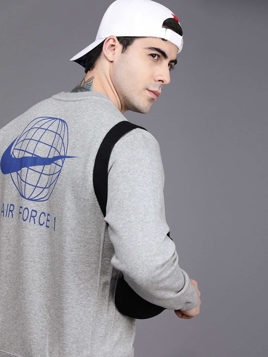 

Nike Men CRW BB AF140 Back Printed T-shirt, Grey melange