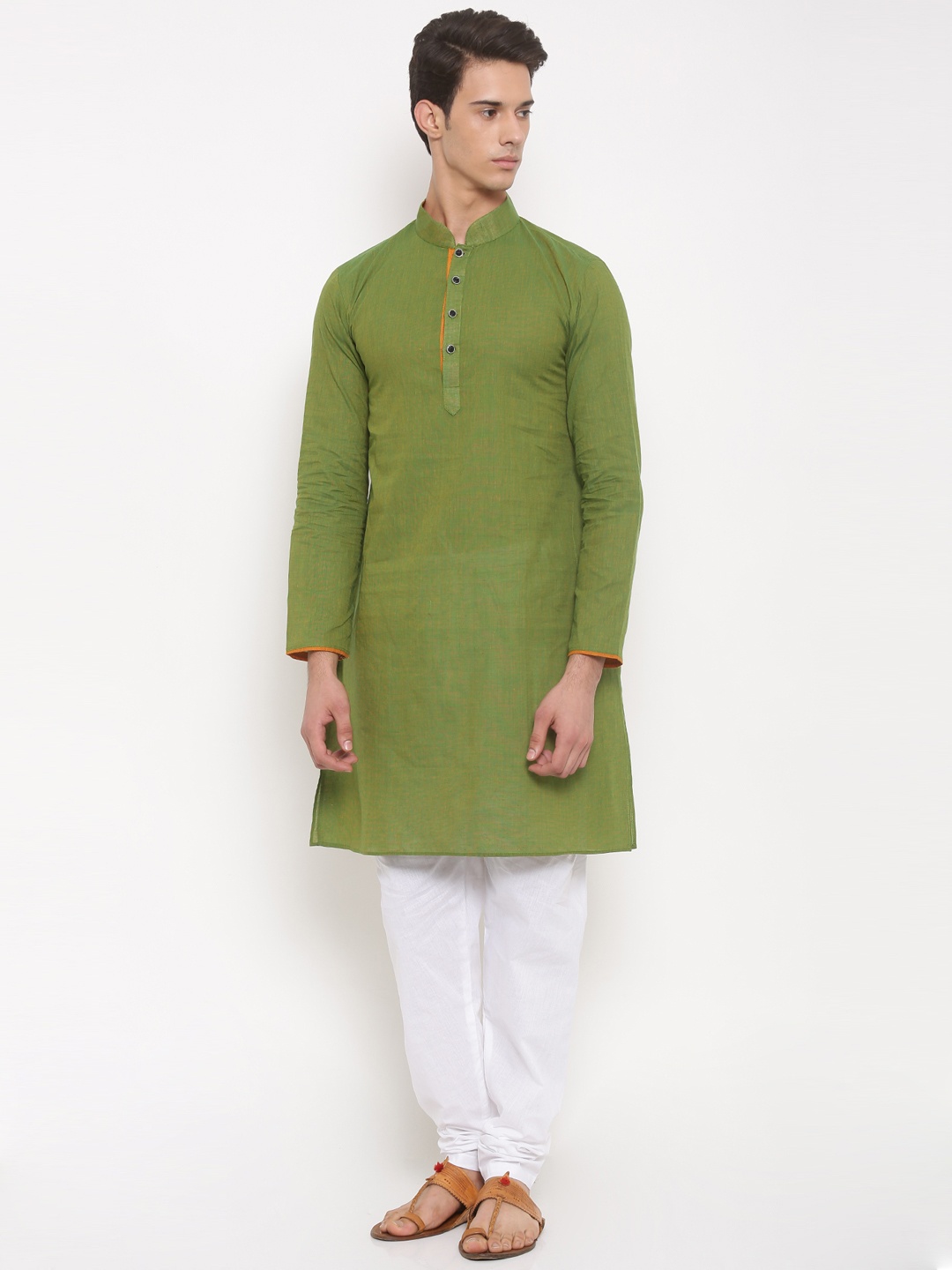 

RG DESIGNERS Men Green & White Solid Kurta with Pyjamas