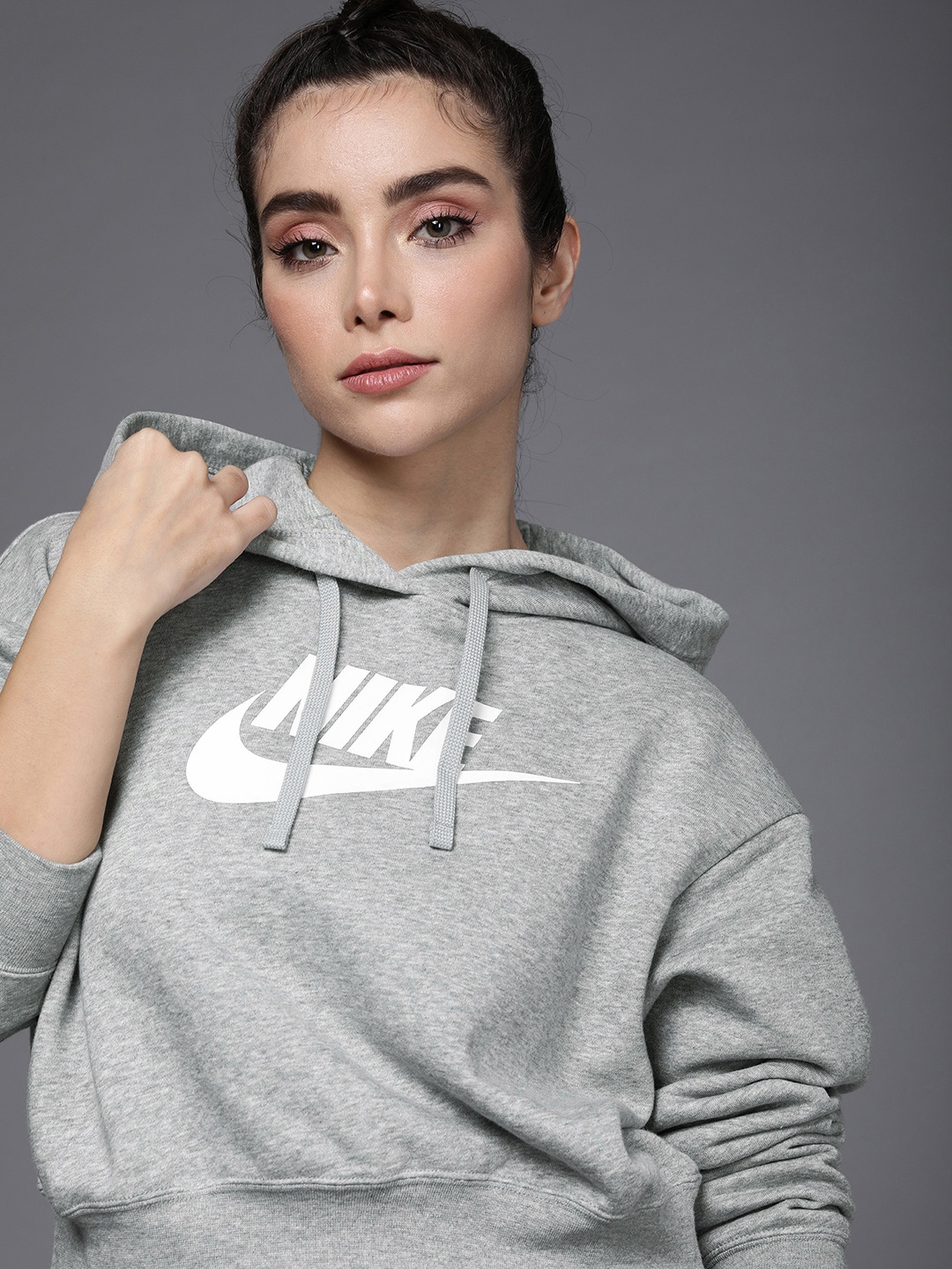 

Nike Women Grey Melange Logo Printed Sportswear Club Fleece Hooded Crop Sweatshirt