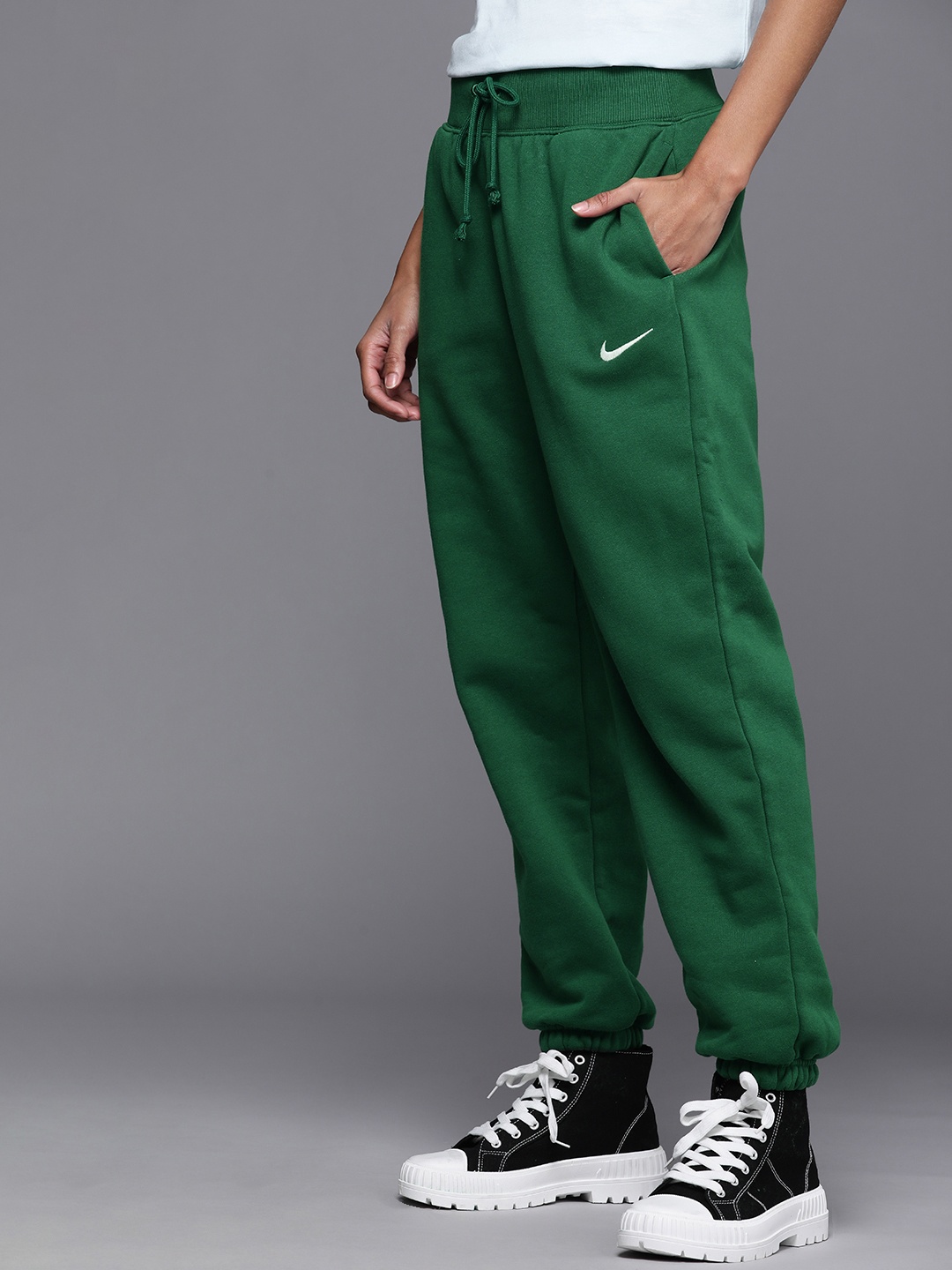 

Nike Women Green High-Waisted Oversized Joggers