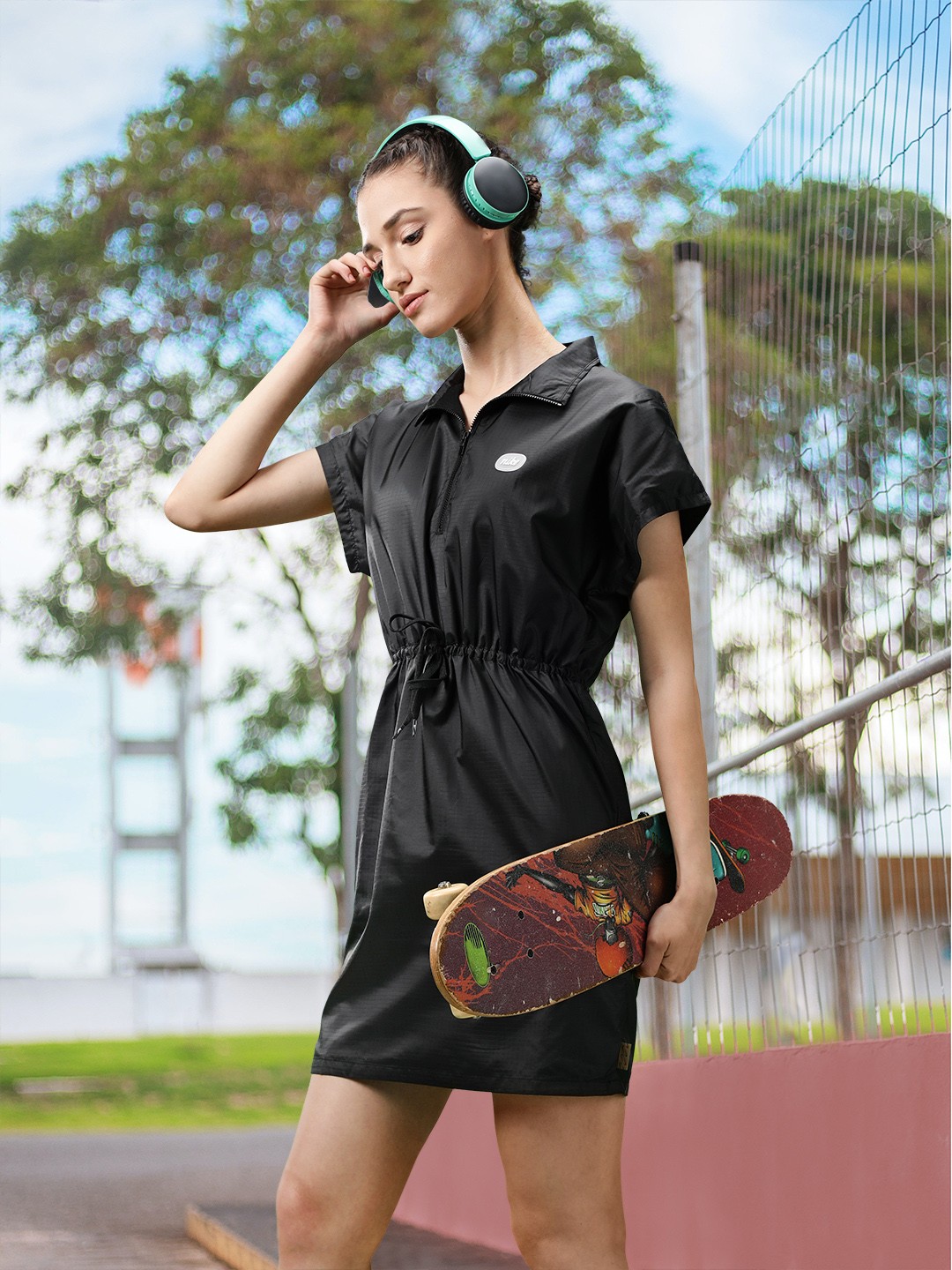 

Nike Women Loose Fit Icon Clash Dress, Black