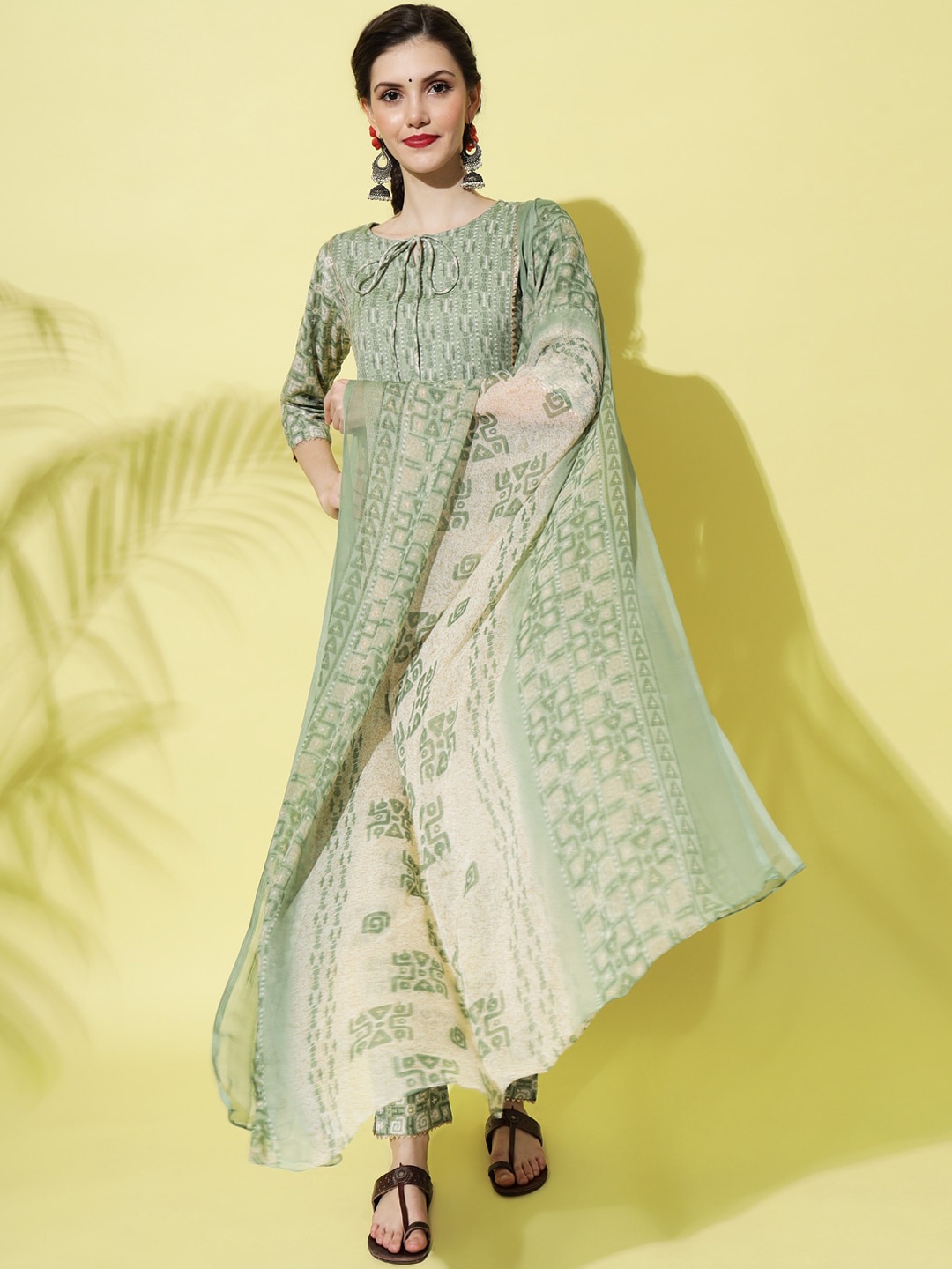 

VredeVogel Women Green Printed Kurta with Trousers & With Dupatta