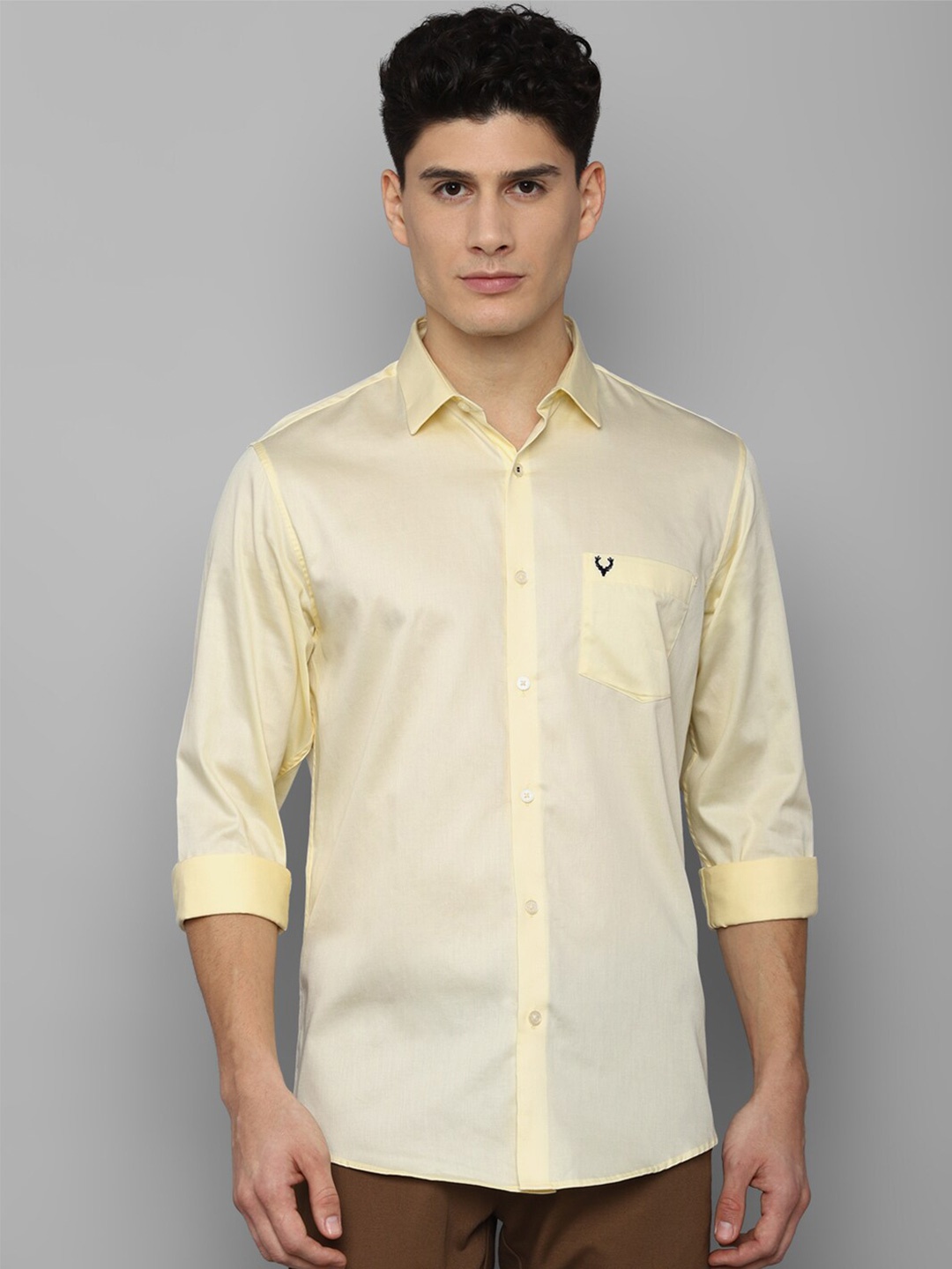 

Allen Solly Men Yellow Slim Fit Solid Cotton Casual Shirt