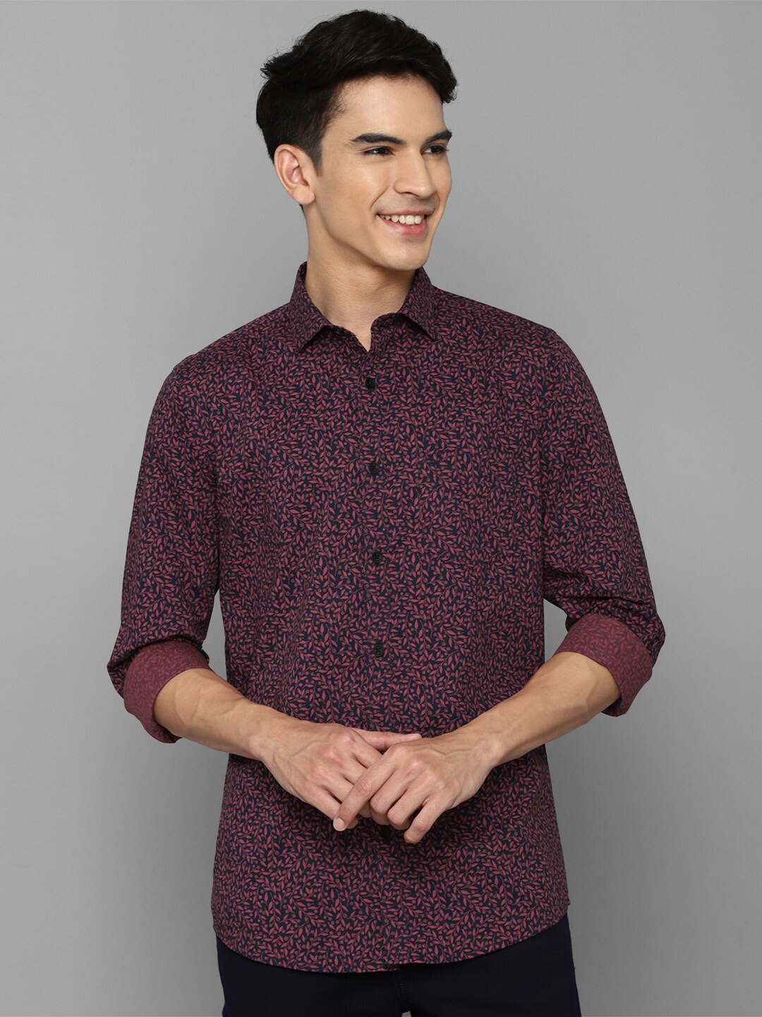 

Allen Solly Men Purple Slim Fit Floral Printed Casual Shirt