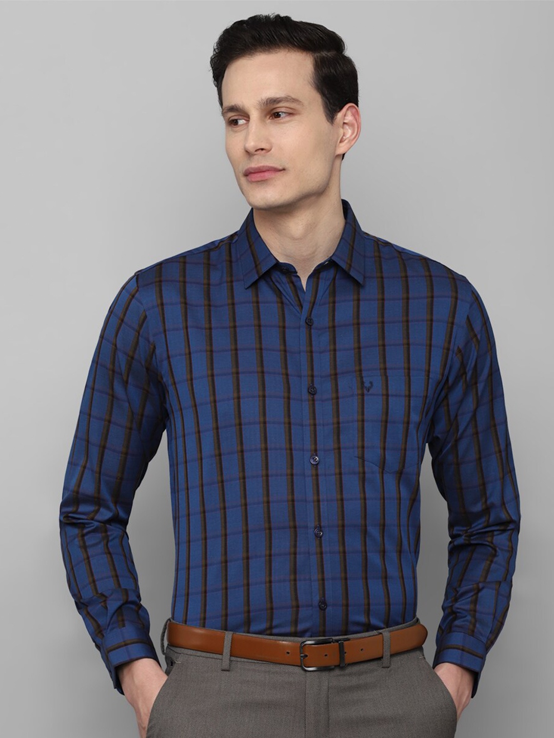 

Allen Solly Men Blue Slim Fit Checked Formal Shirt