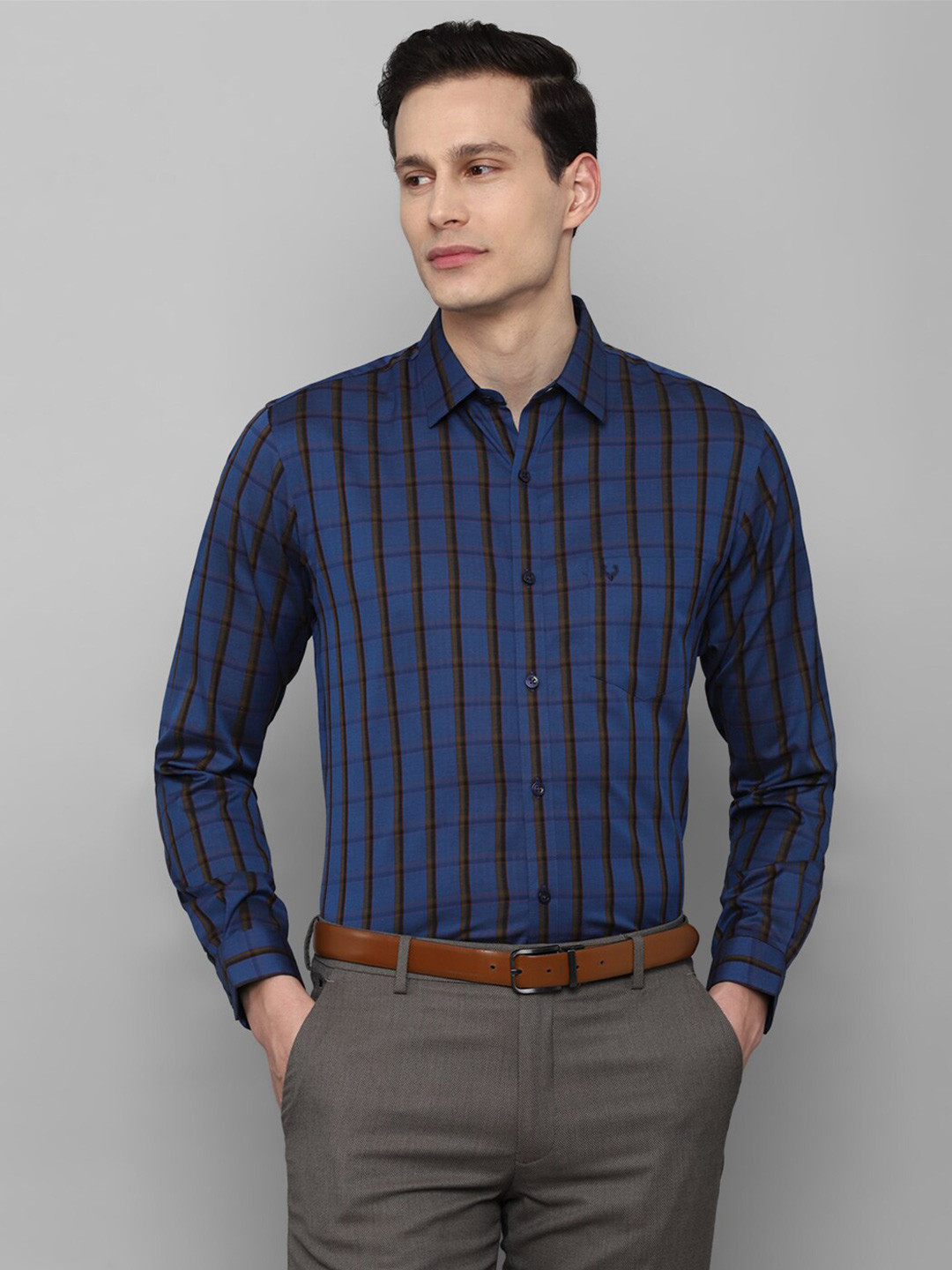 

Allen Solly Men Blue Slim Fit Checked Formal Shirt