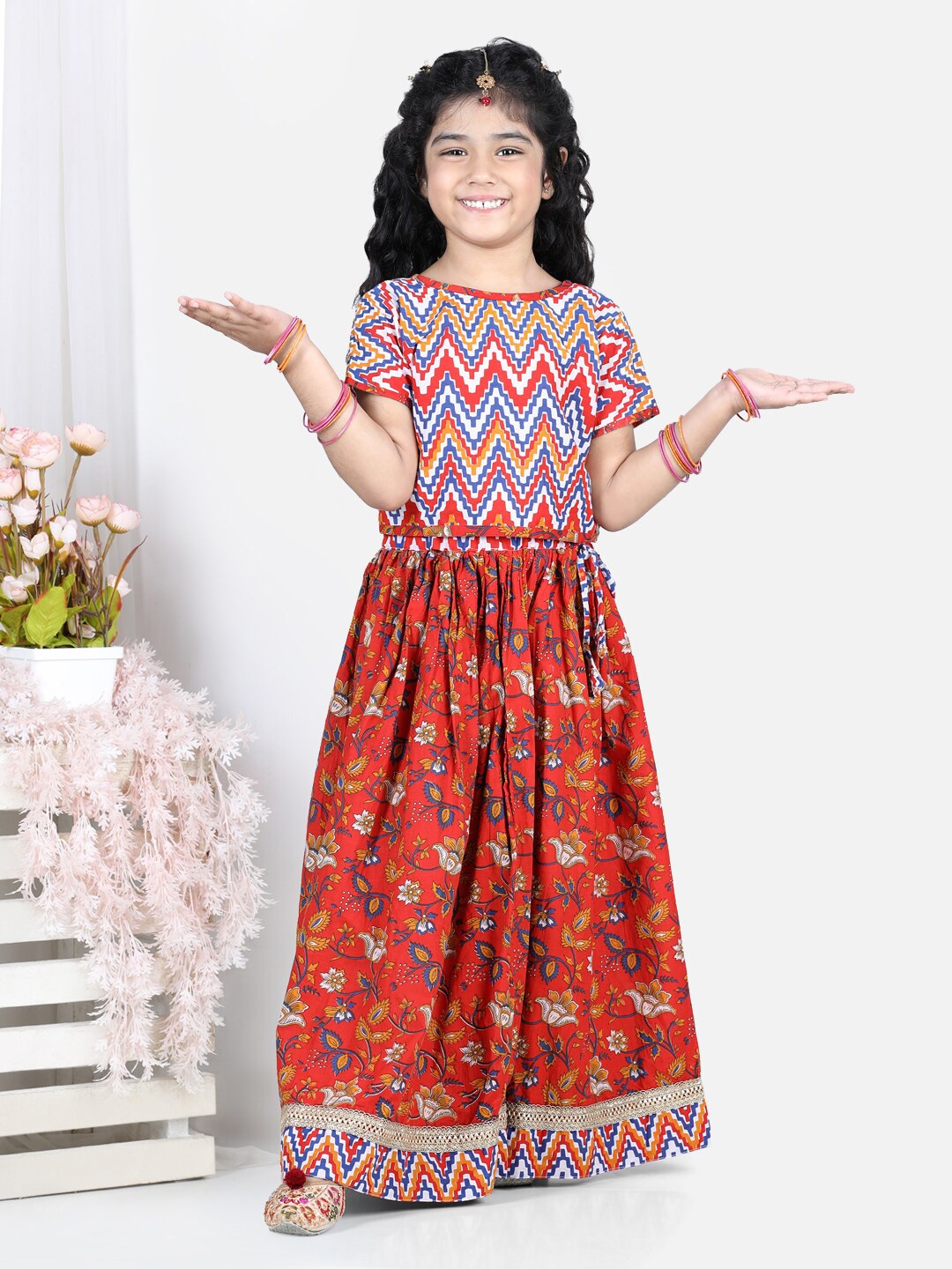 

Kinder Kids Girls Red & White Printed Lehenga & Blouse