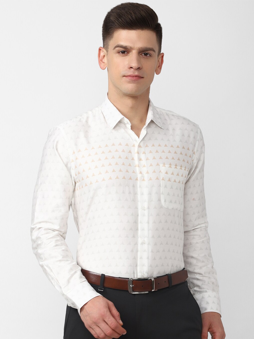 

Peter England Men Beige Printed Formal Shirt