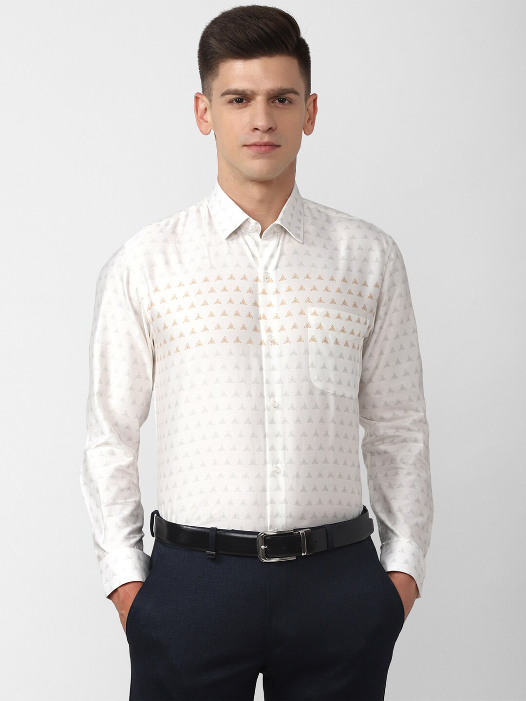 

Peter England Men Cream-Coloured Slim Fit Printed Formal Shirt