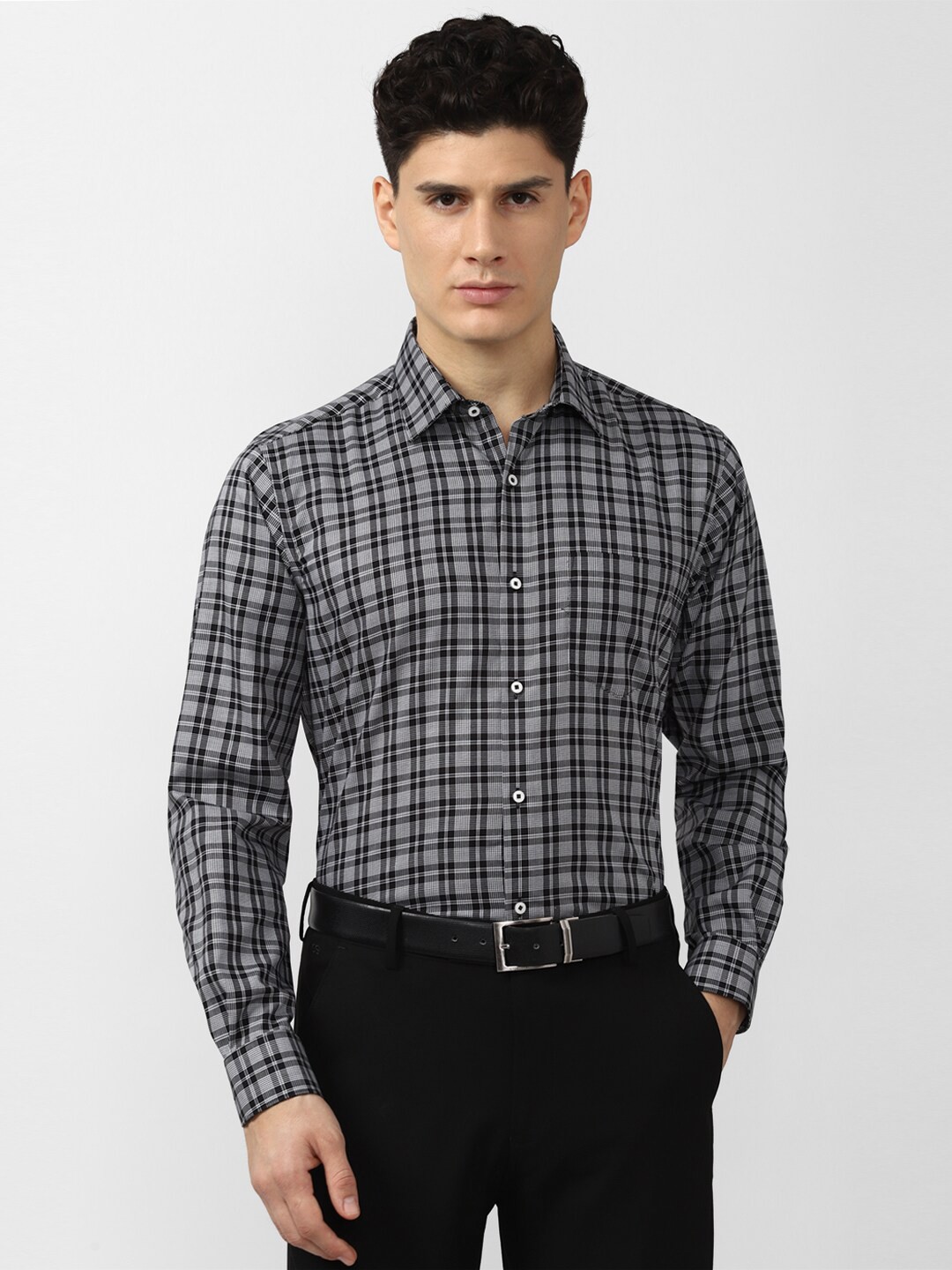 

Van Heusen Men Grey Checked Formal Shirt