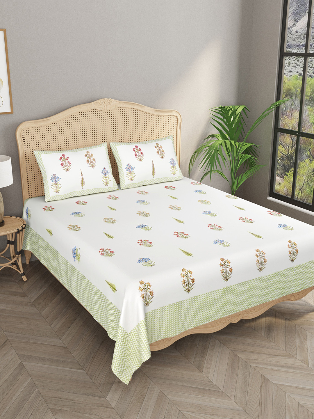 

Gulaab Jaipur 600 TC 130 GSM Egyptian Cotton King Size Bedsheet With 2 Pillow Covers, White