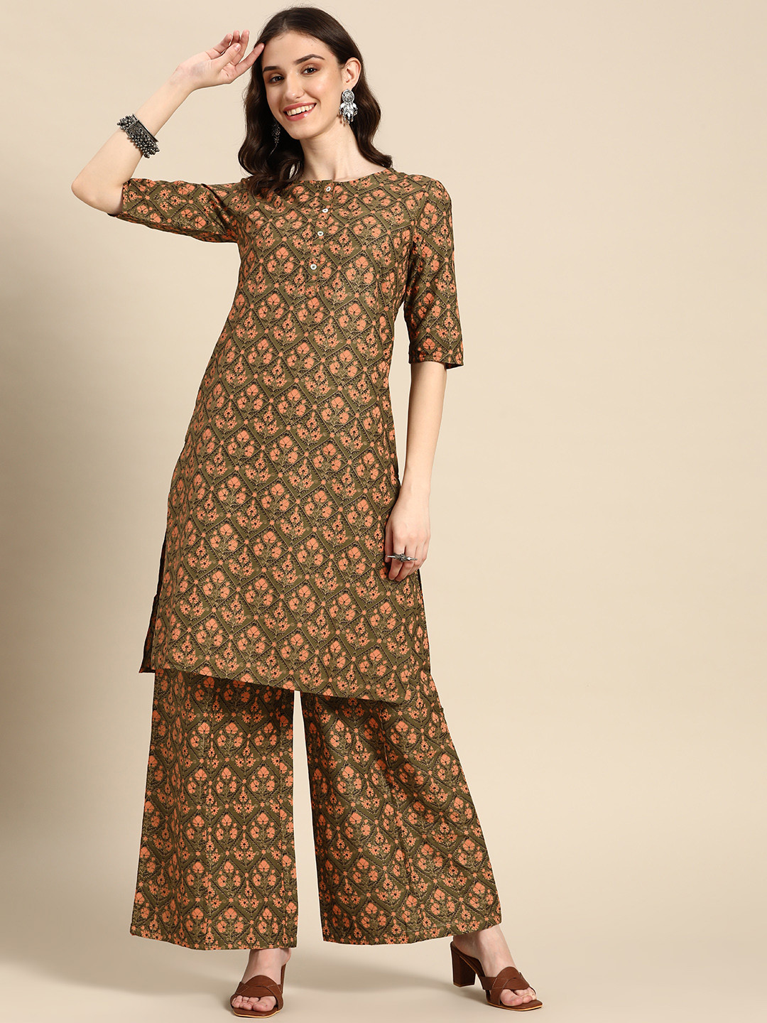 

Sangria Women Green Ethnic Motifs Printed Pure Cotton Kurta with Palazzos