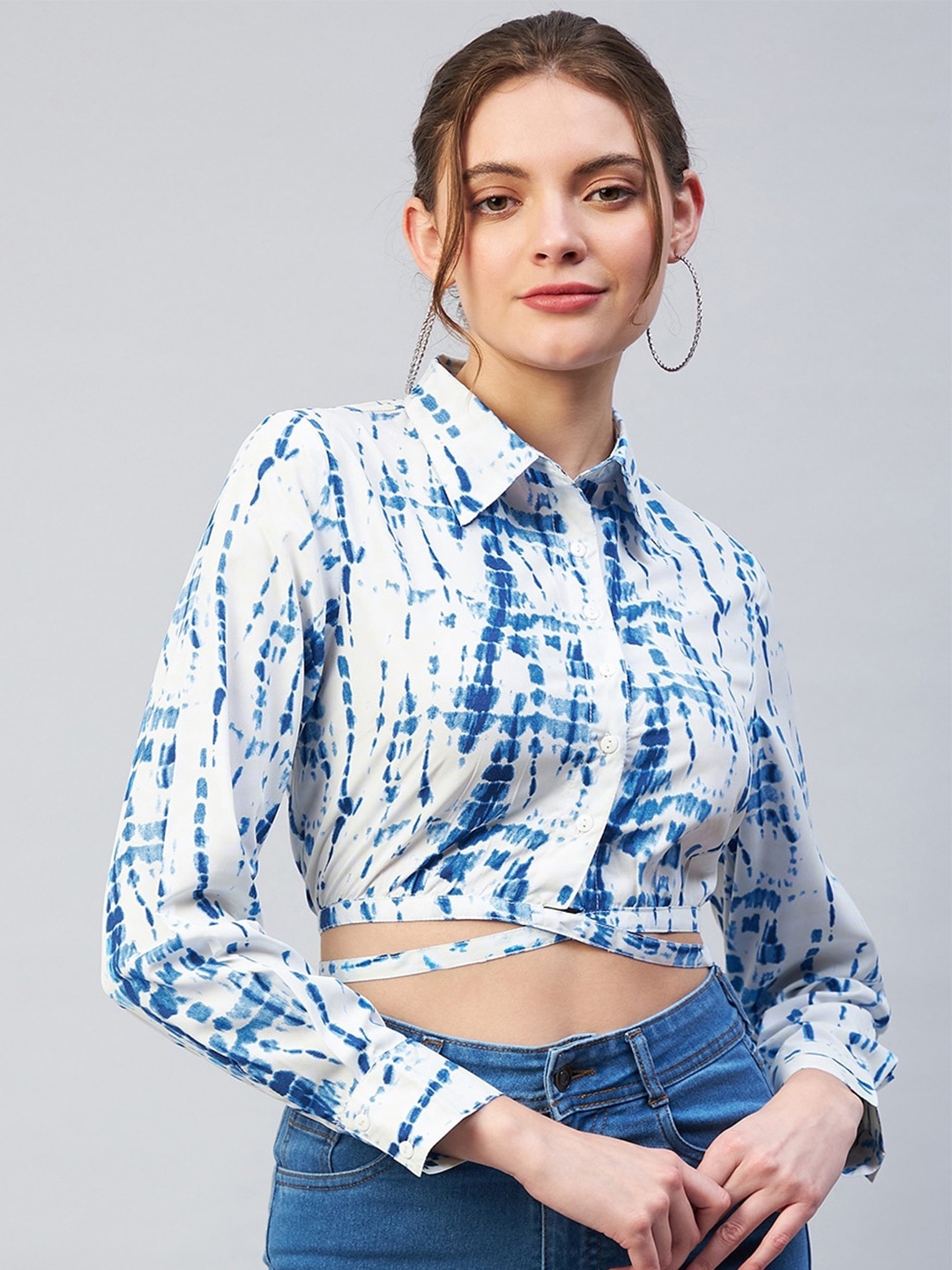 

Marie Claire Women Blue & White Abstract Printed Crop Top