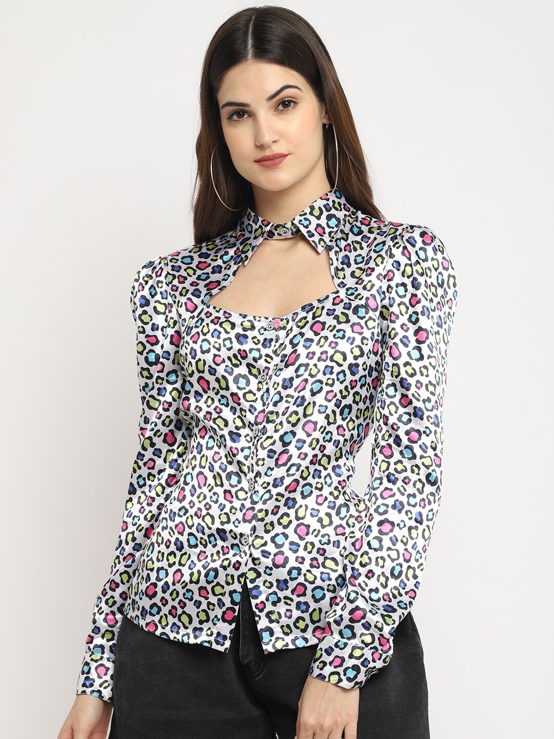 

WOOFFLY Women White Animal Printed Satin Top