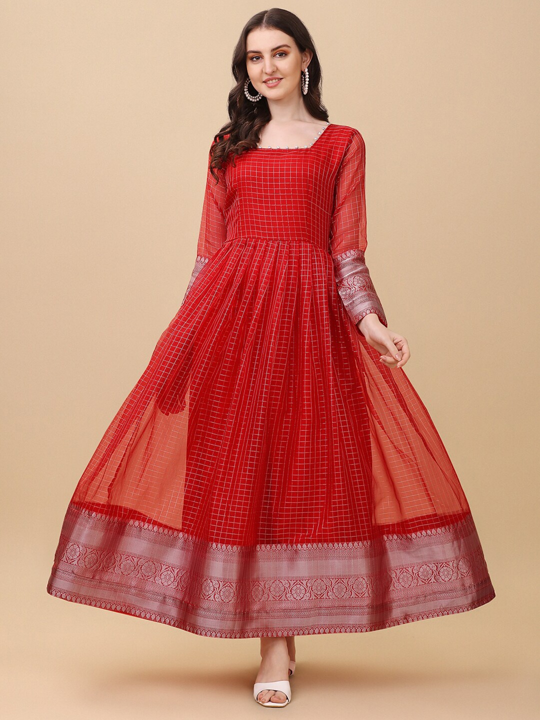 

Vidraa Western Store Maroon Ethnic Motifs Jacquard Maxi Dress