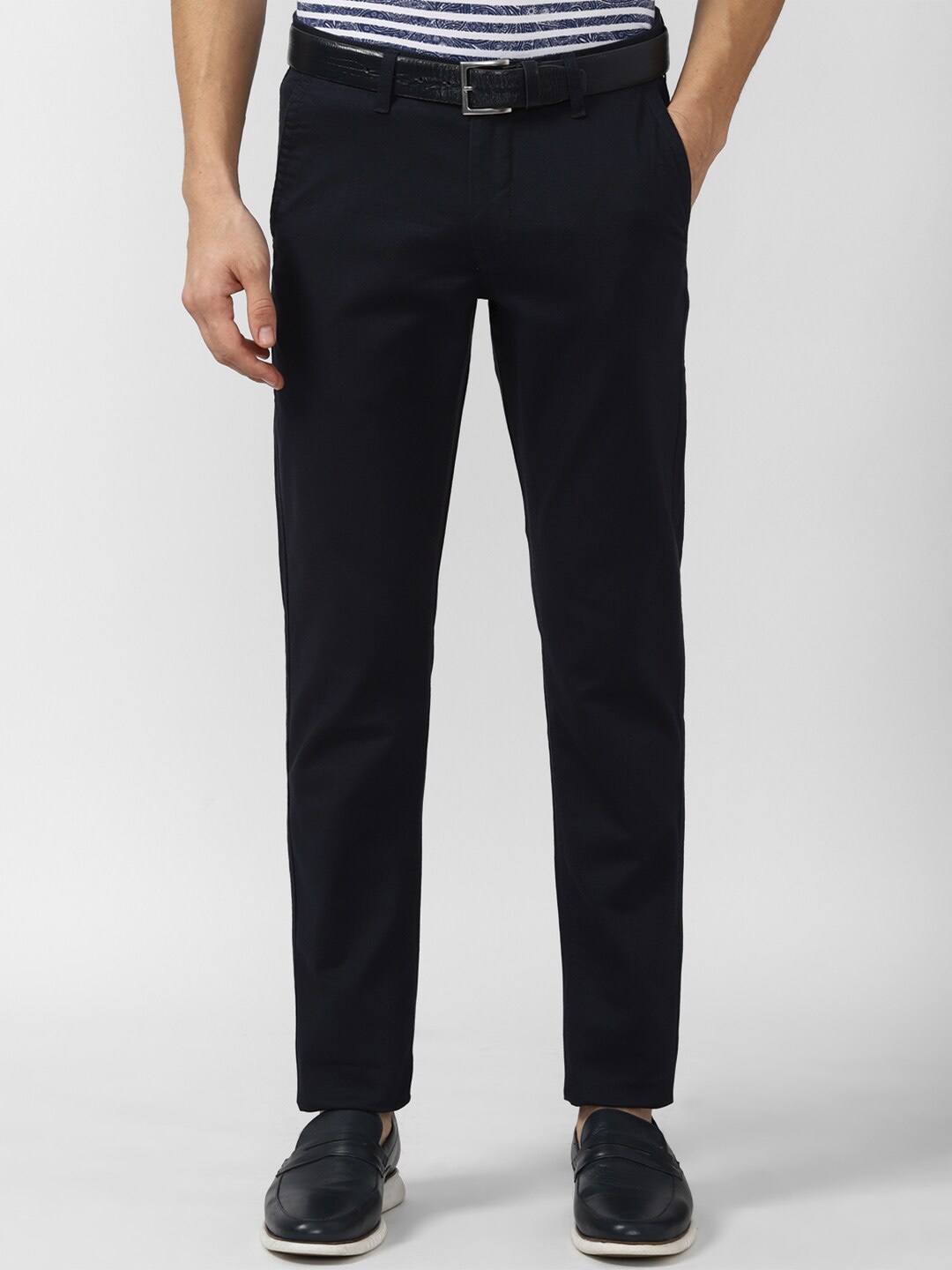

Van Heusen Sport Men Navy Blue Slim Fit Chinos Trousers