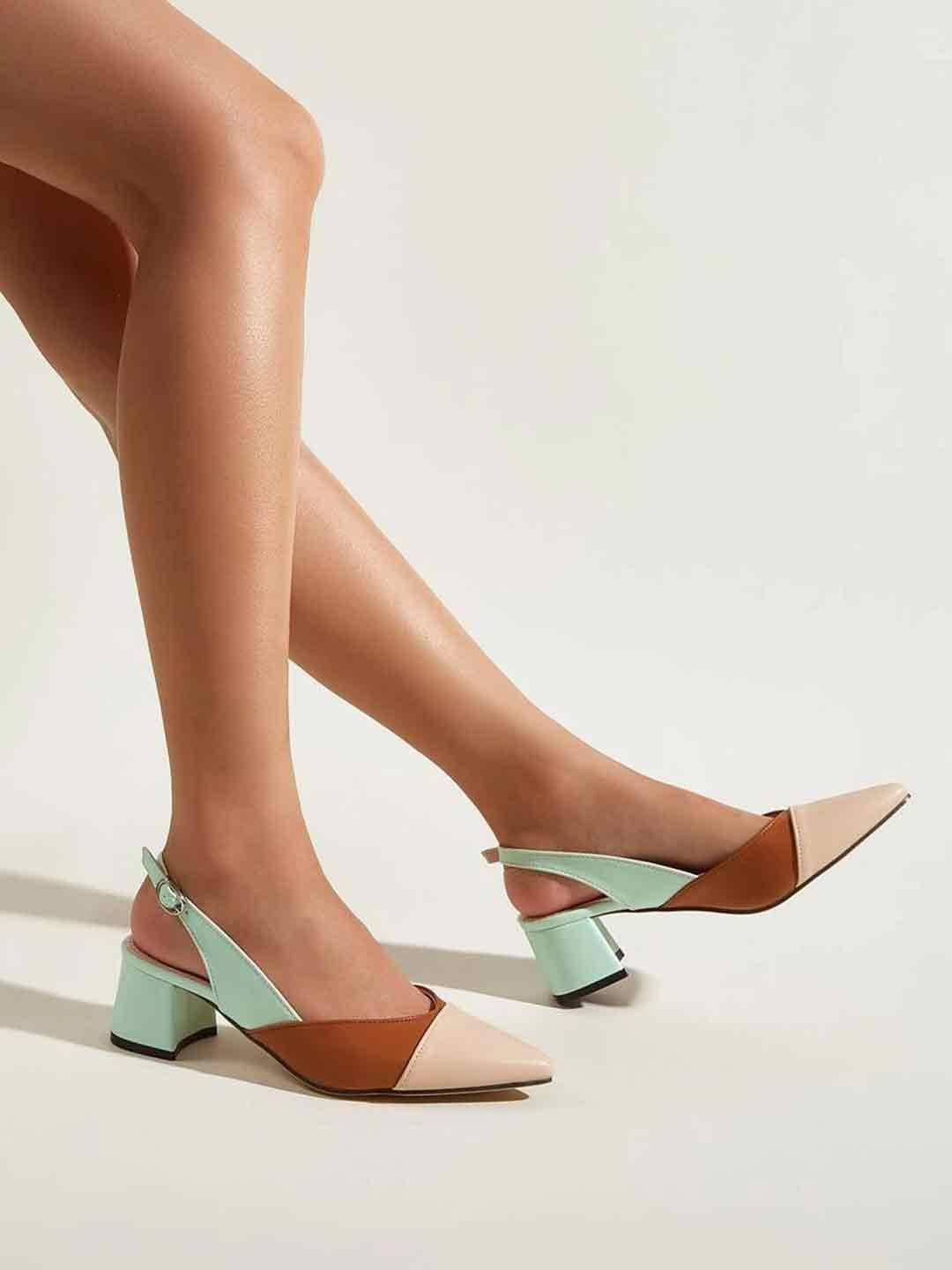 

Shoetopia Cream-Coloured & Green Colourblocked Block Pumps with Buckles