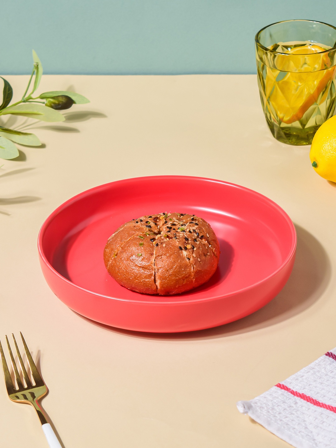 

Nestasia Red Microwave safe Ceramic Glossy Plates