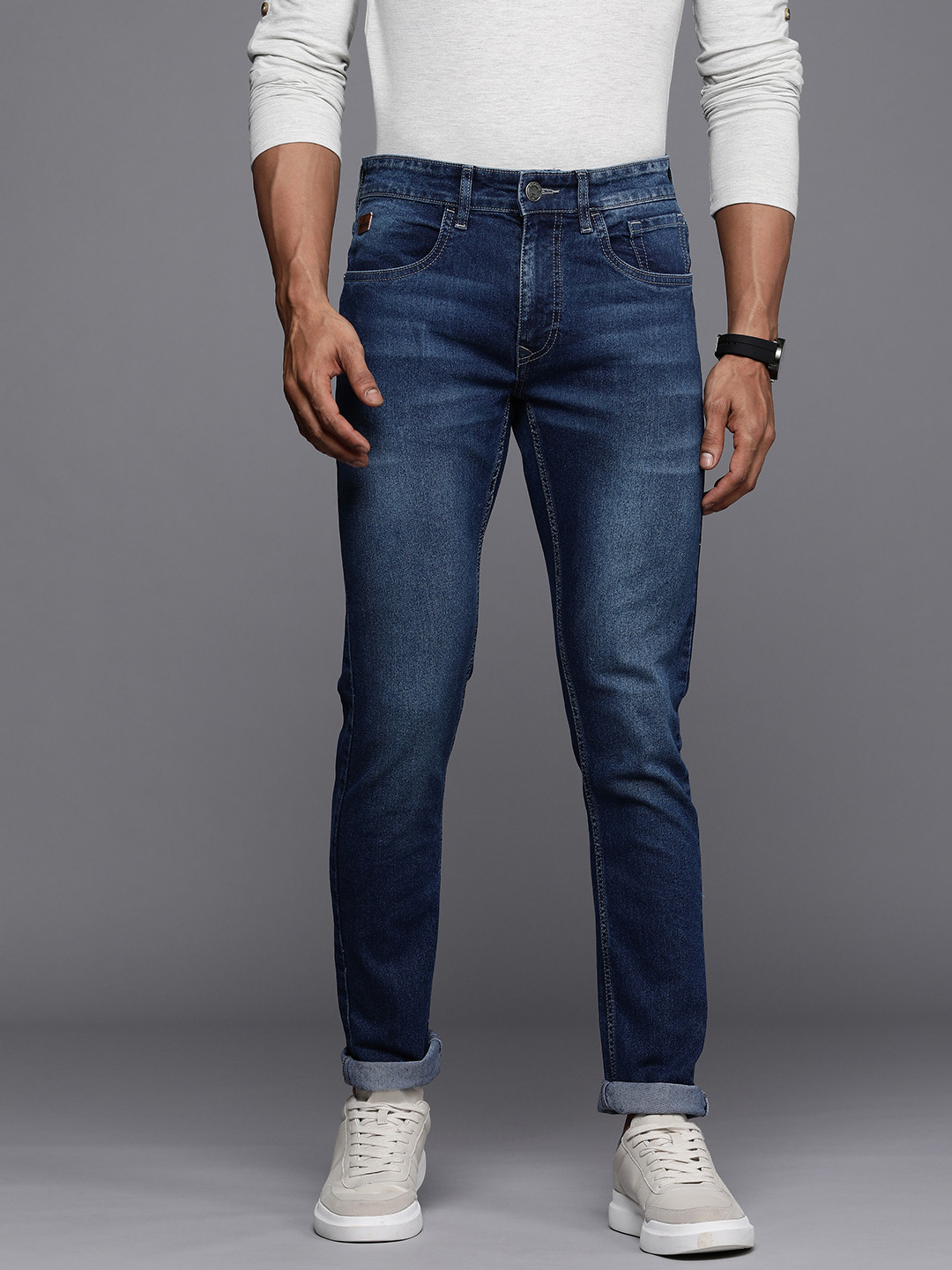 

WROGN Men Blue Slim Fit Heavy Fade Mid-Rise Stretchable Jeans
