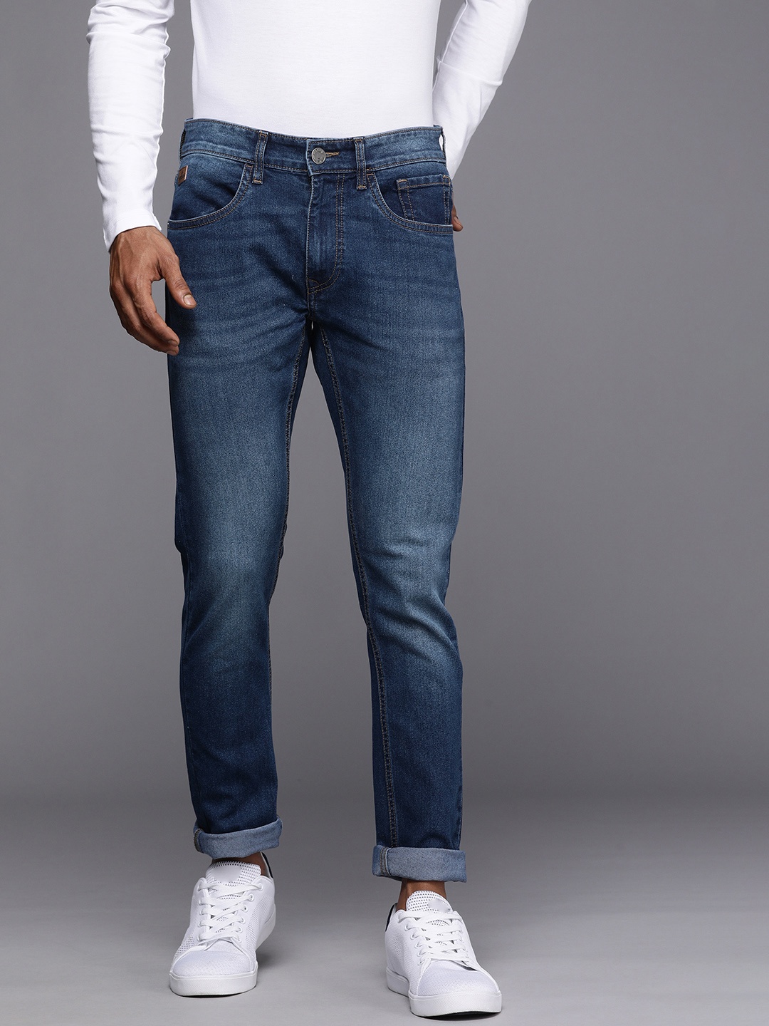 

WROGN Men Blue Jean Slim Fit High-Rise Light Fade Stretchable Jeans