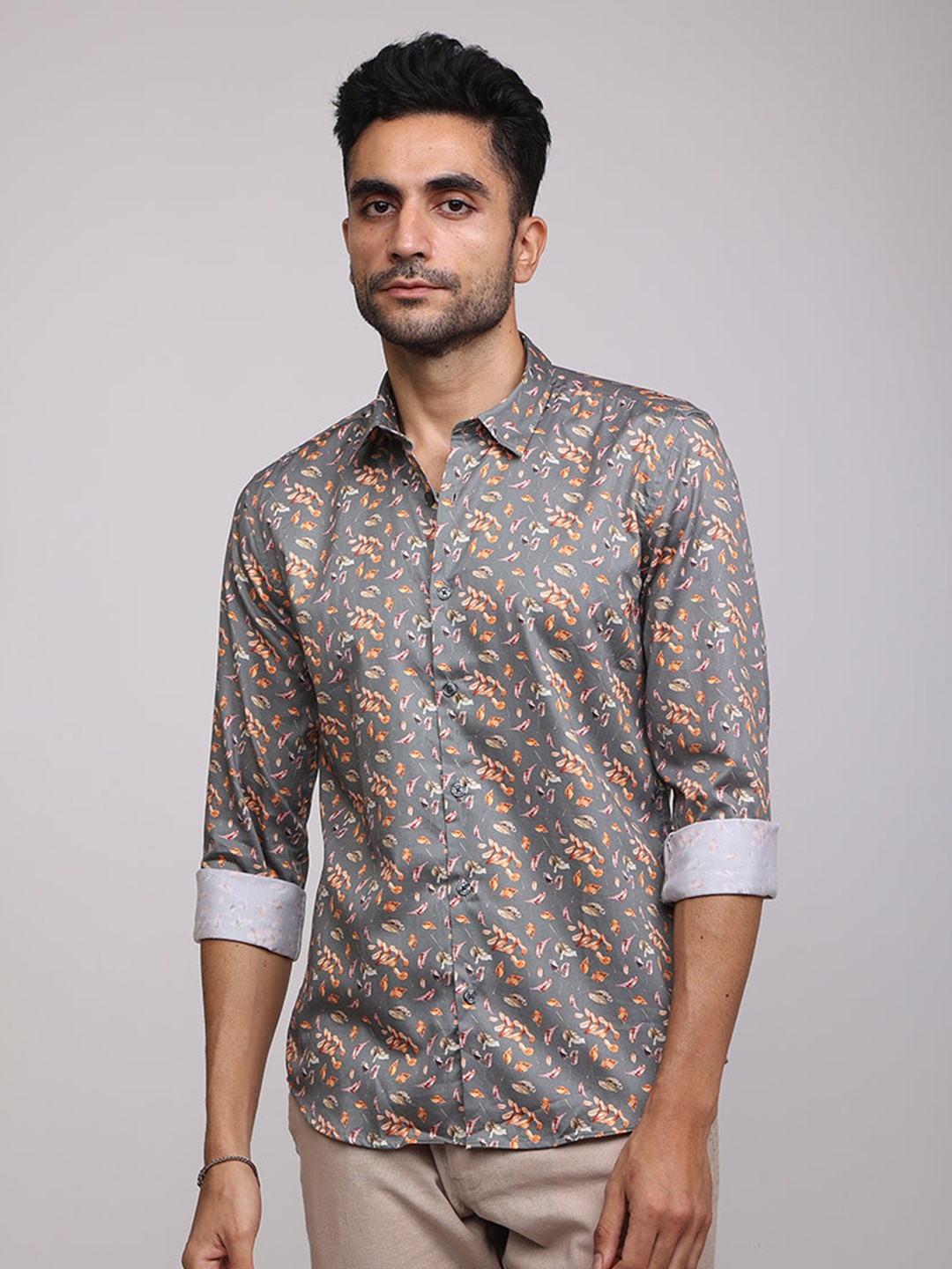 

Snitch Men Slim Fit Floral Printed Casual Shirt, Grey