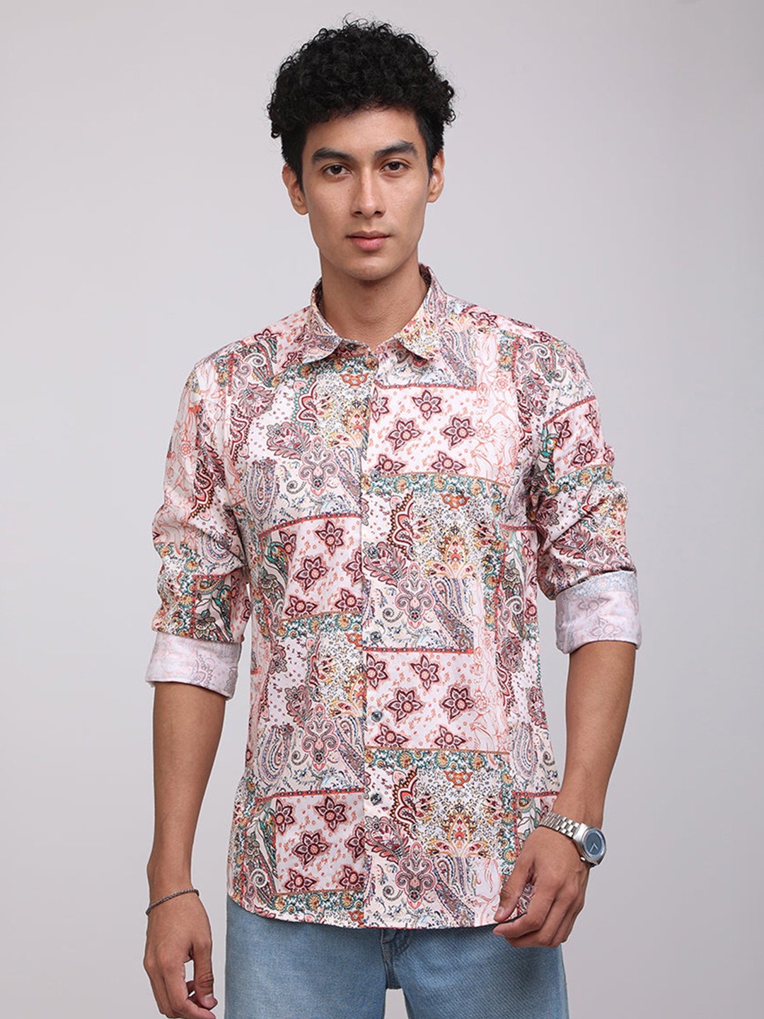 

Snitch Men Cream-Coloured Slim Fit Printed Casual Shirt